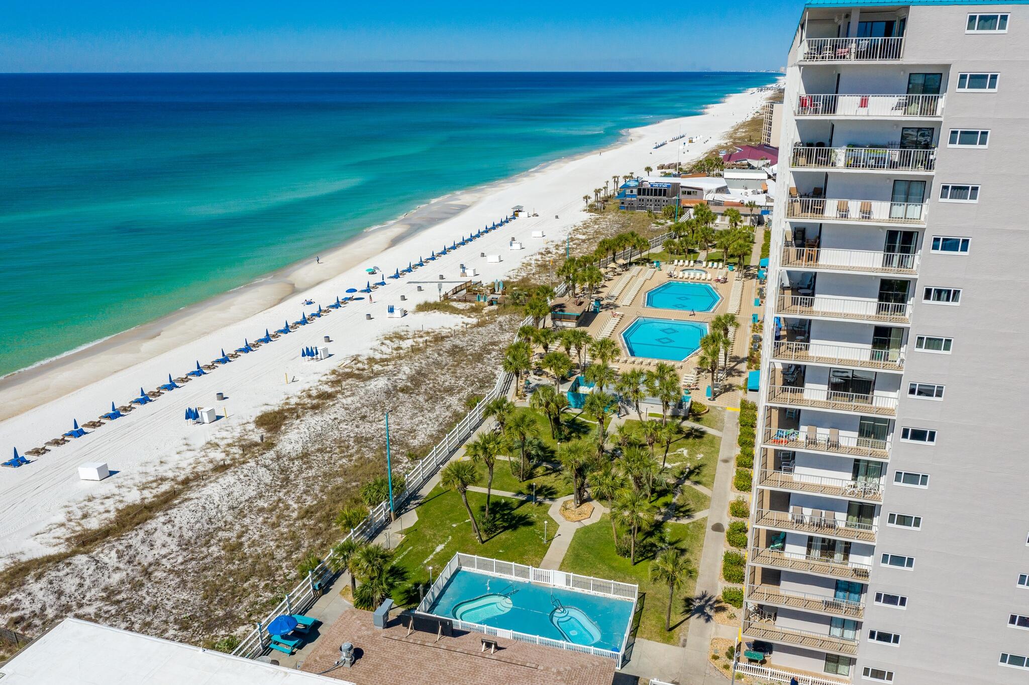 SUMMIT CONDOMINIUM, THE - Residential
