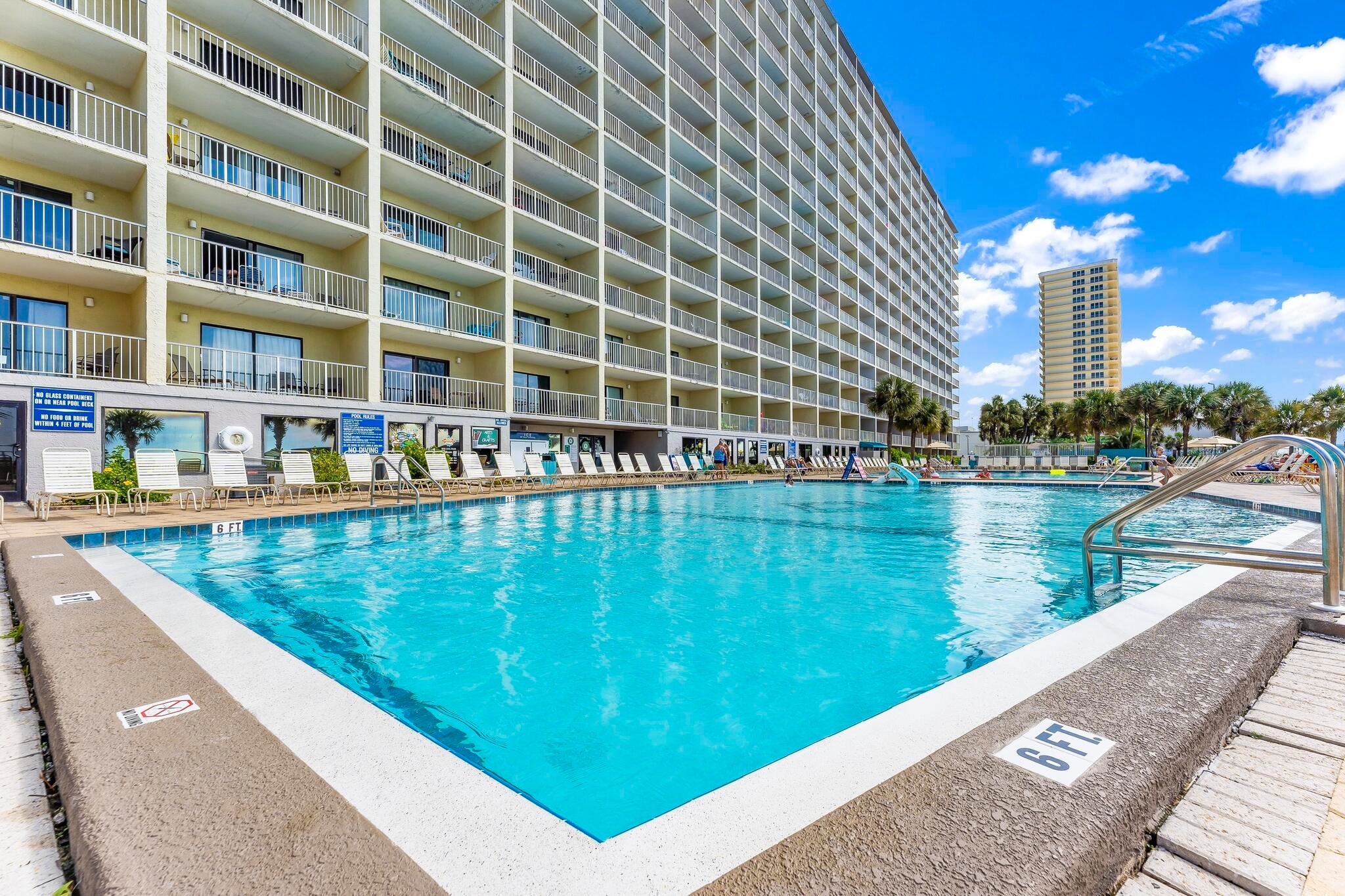 SUMMIT CONDOMINIUM, THE - Residential