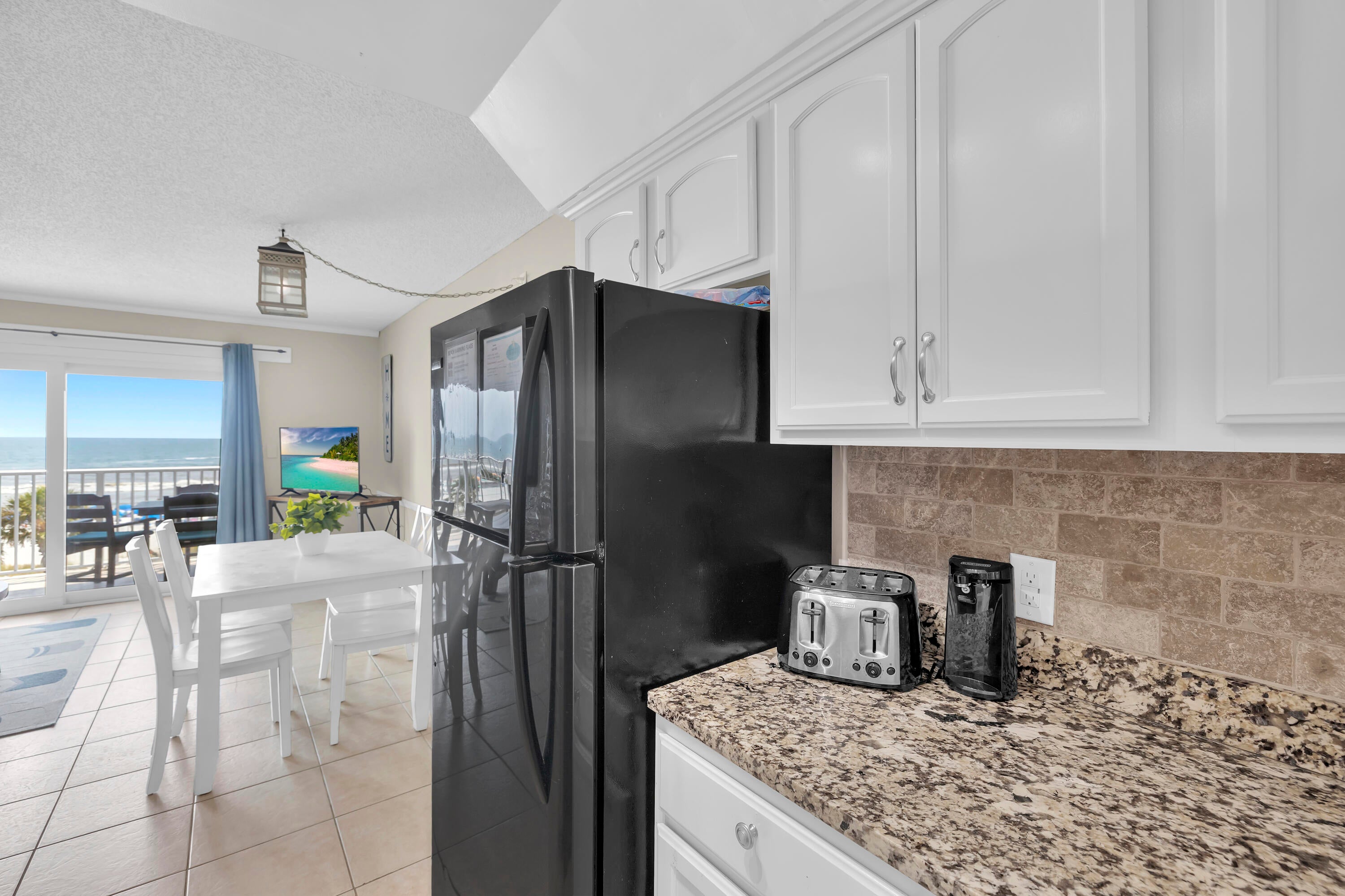 SUMMIT CONDOMINIUM, THE - Residential