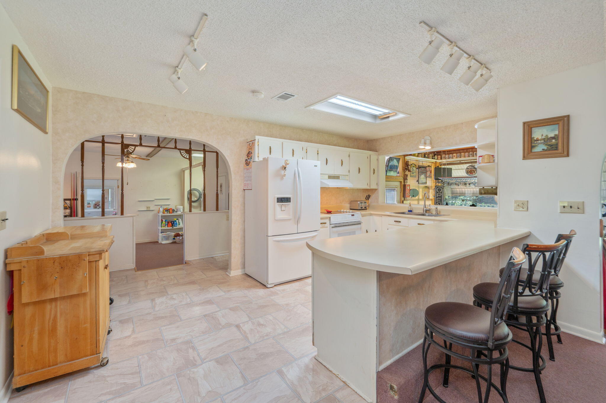 NO RECORDED SUBDIVISION - Residential