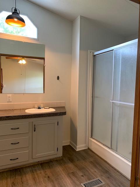 METES & BOUNDS - Residential Lease