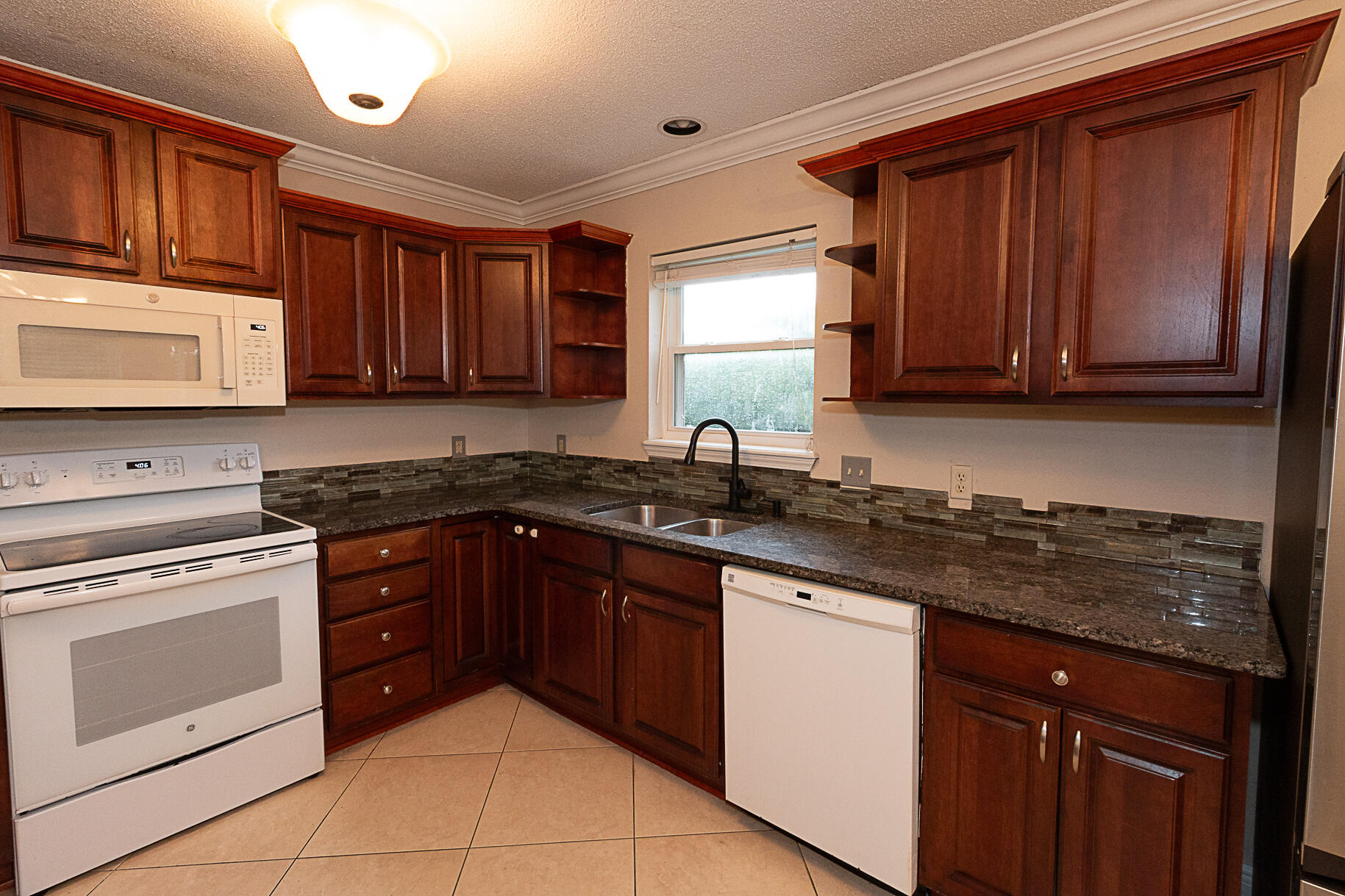 NAVARRE S/D 2ND ADDN - Residential
