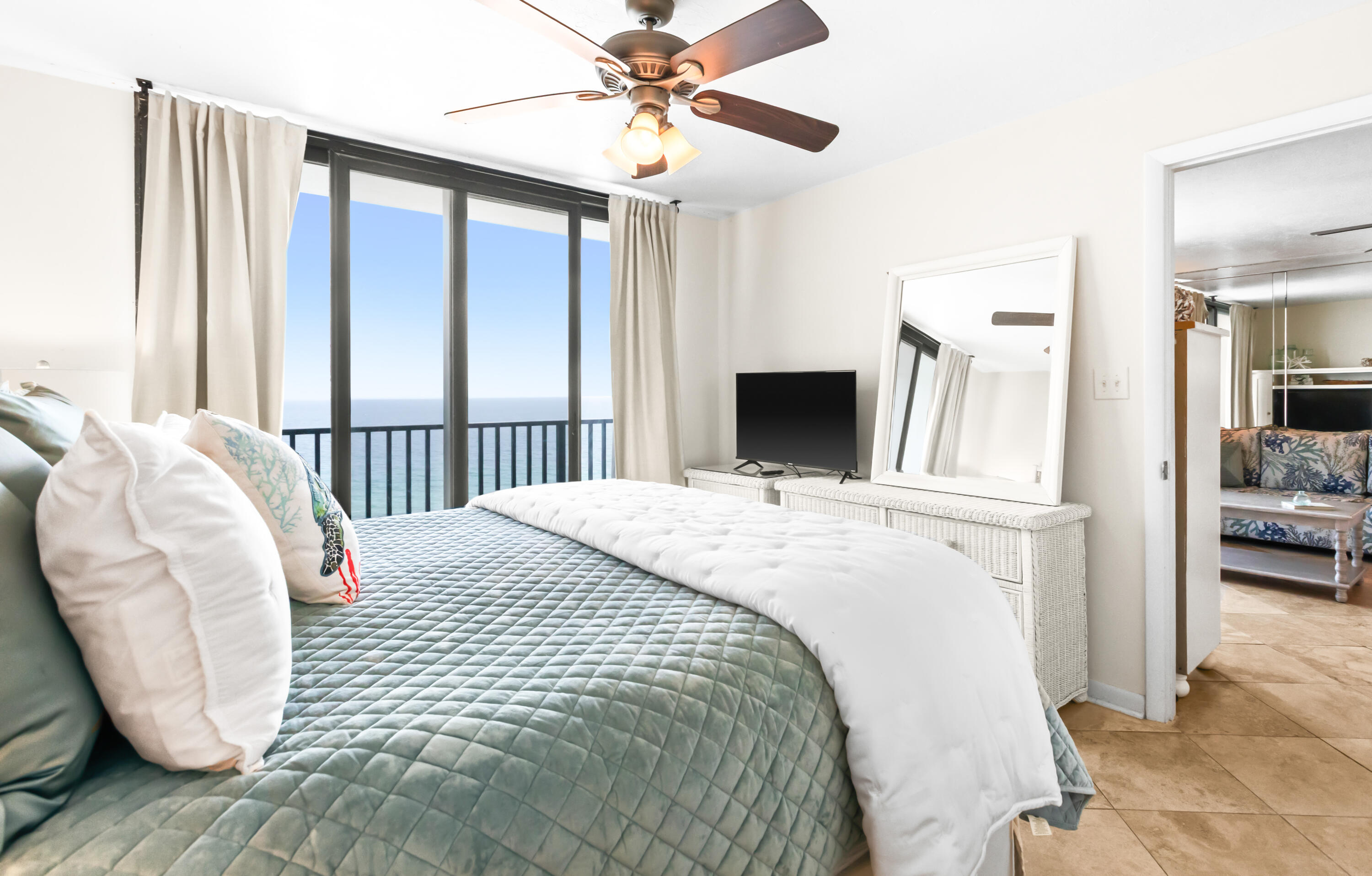 ONE SEAGROVE PLACE CONDOMINIUM - Residential