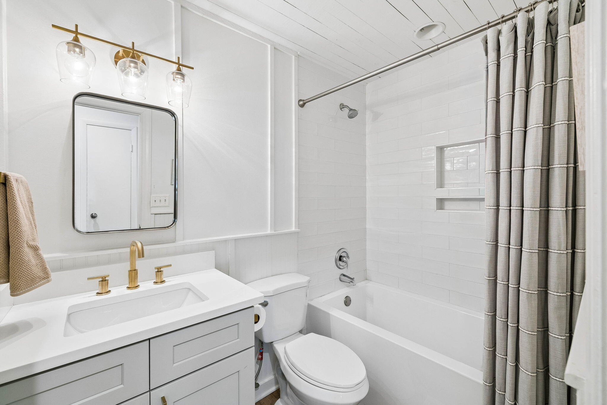 DAUGHETTES AMENDED - Residential