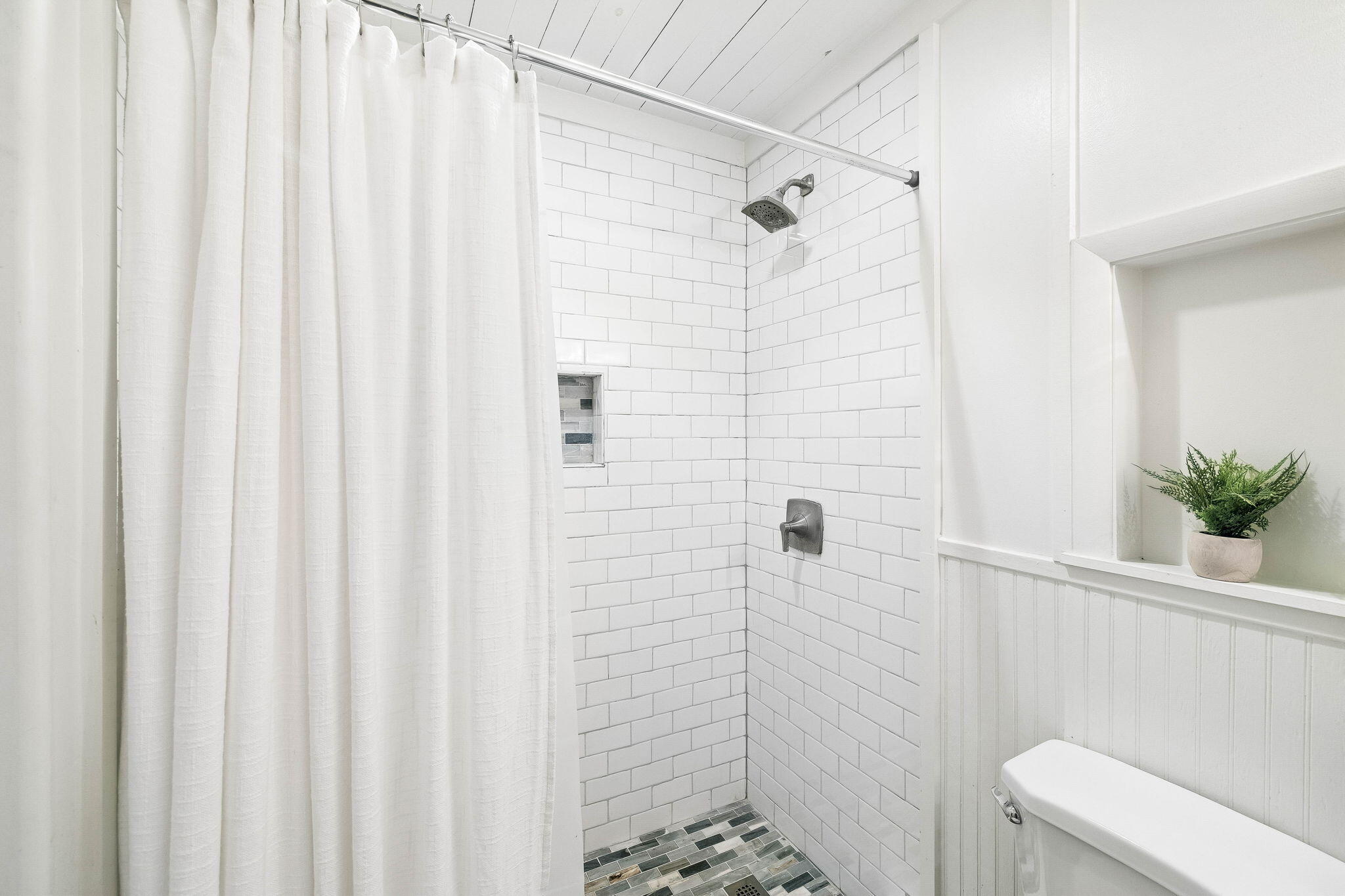 DAUGHETTES AMENDED - Residential