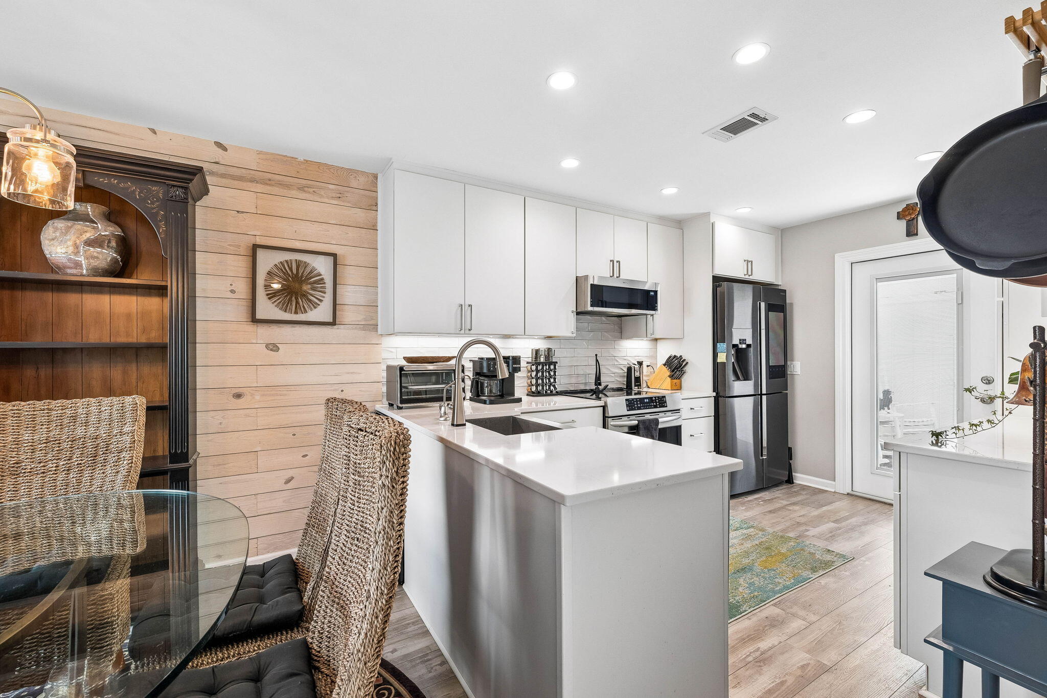 LINKSIDE VILLAGE UNIT 1 - Residential