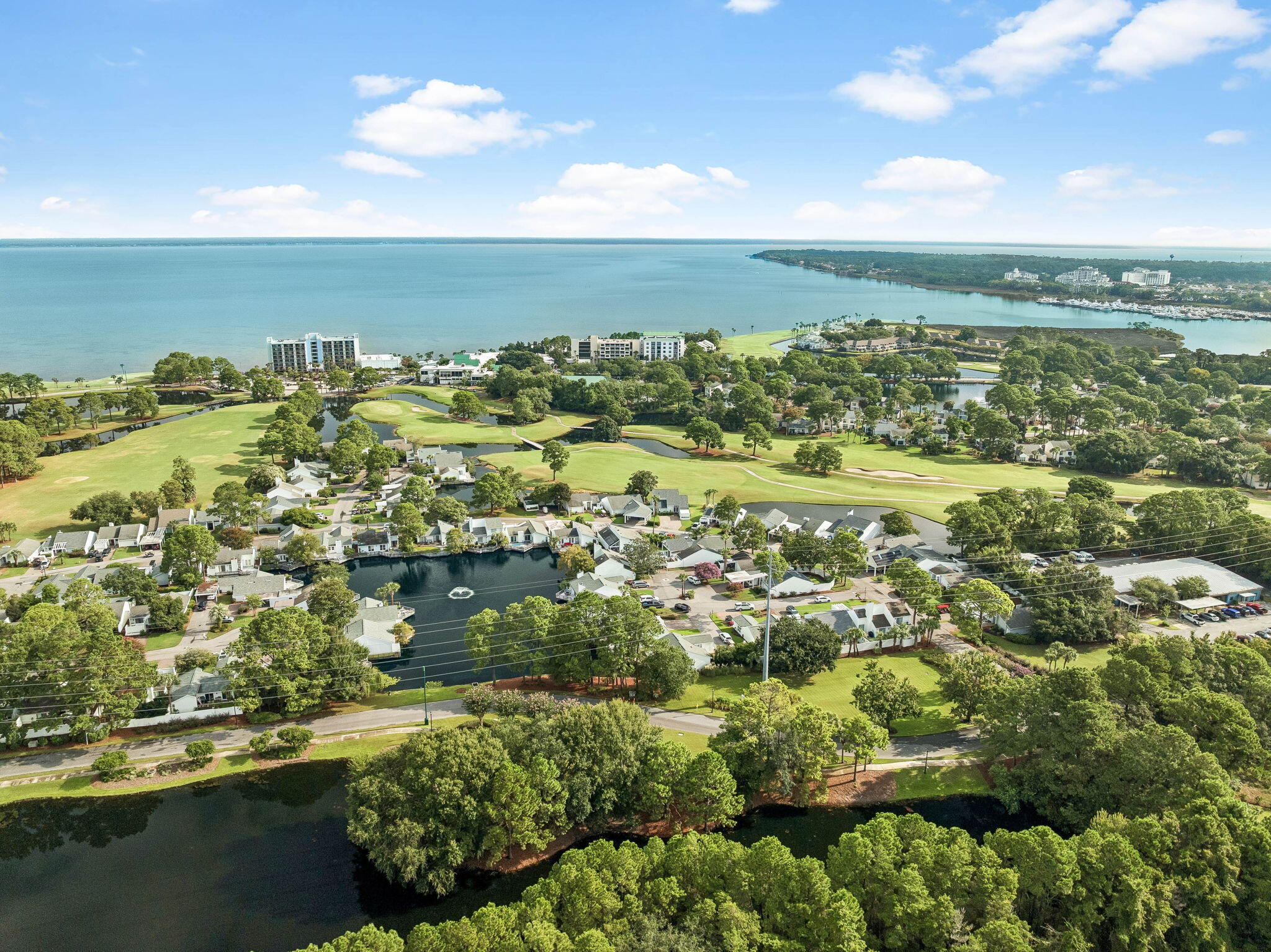 LINKSIDE VILLAGE UNIT 1 - Residential
