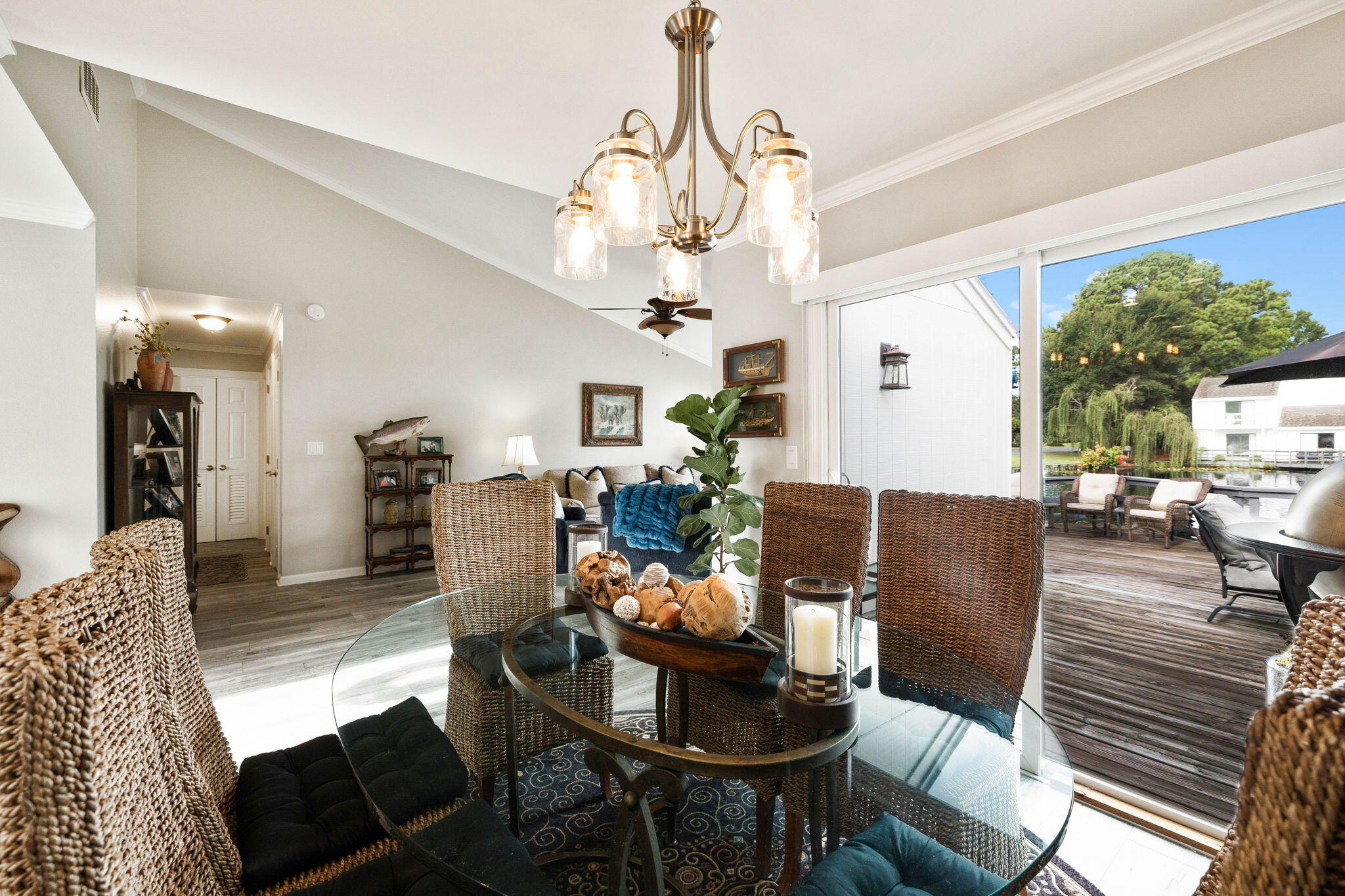 LINKSIDE VILLAGE UNIT 1 - Residential