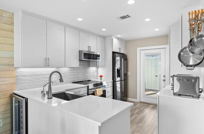 LINKSIDE VILLAGE UNIT 1 - Residential