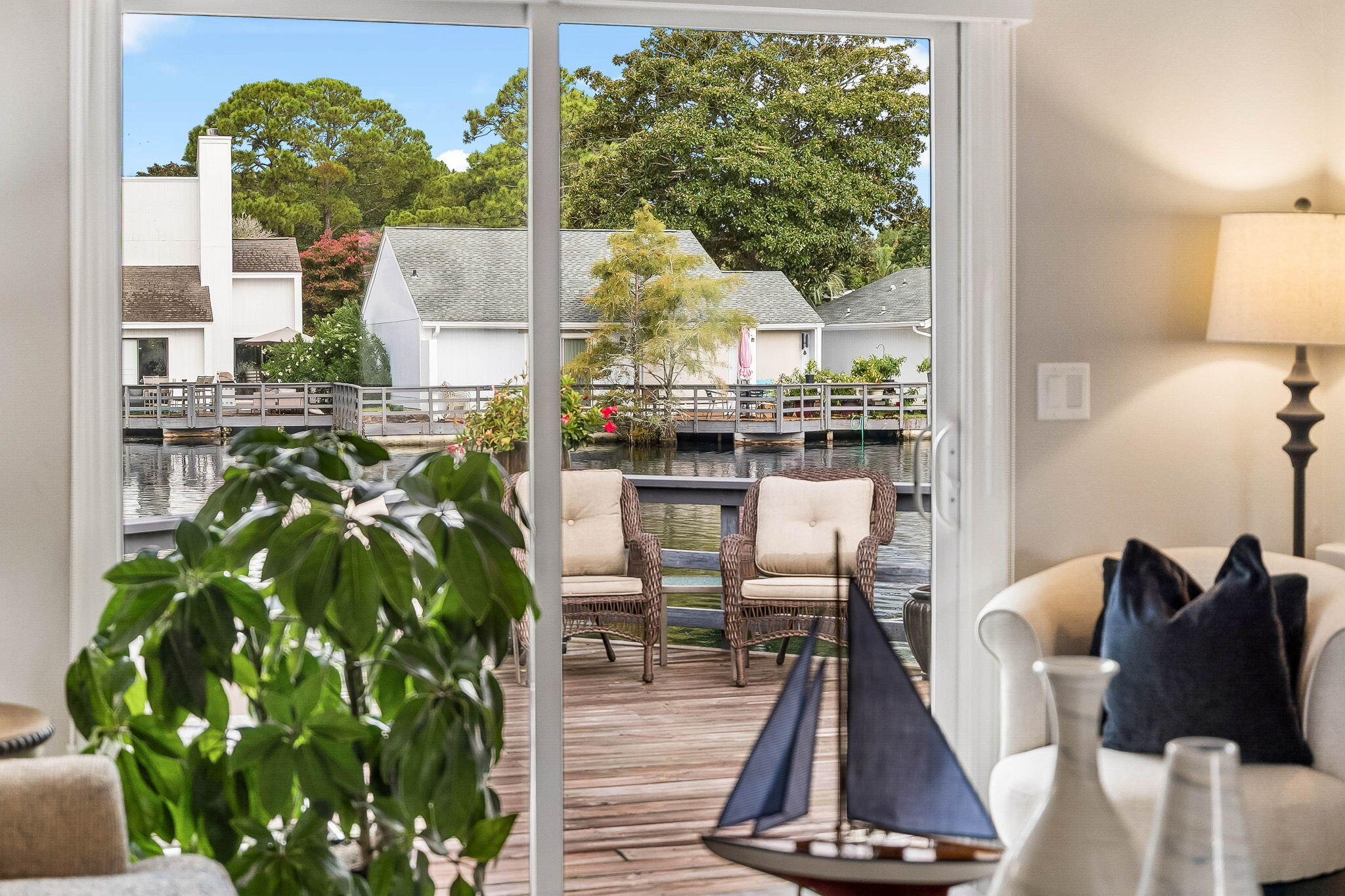 LINKSIDE VILLAGE UNIT 1 - Residential