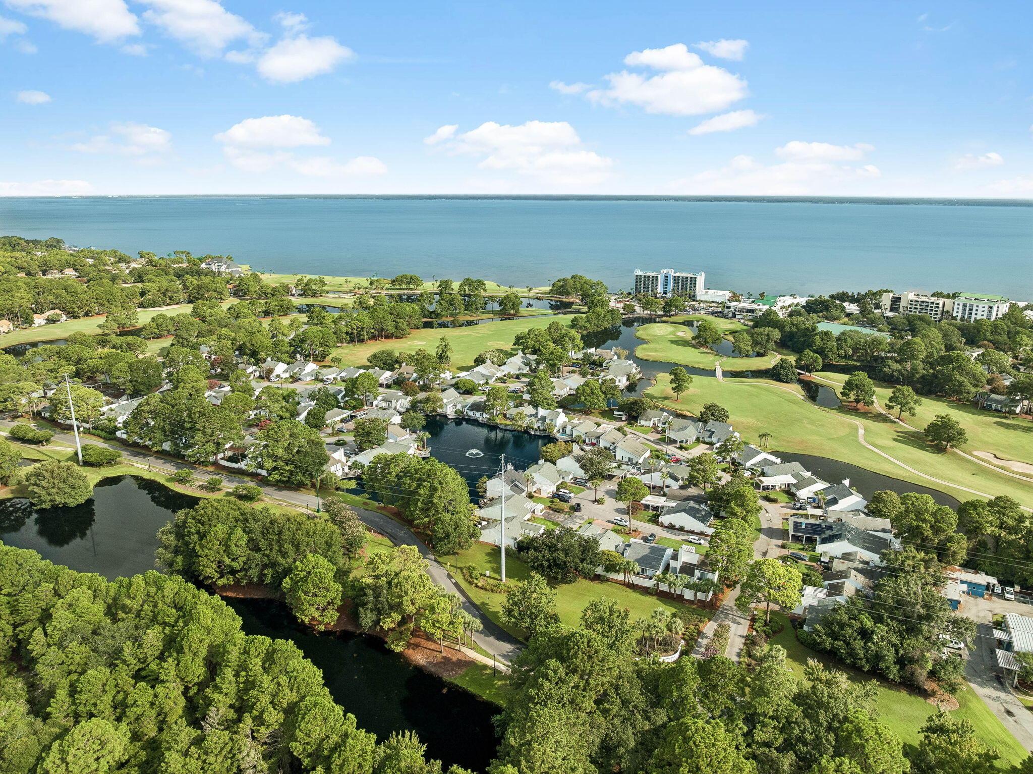 LINKSIDE VILLAGE UNIT 1 - Residential