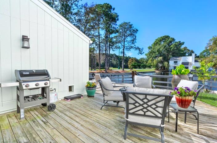 LINKSIDE VILLAGE UNIT 1 - Residential