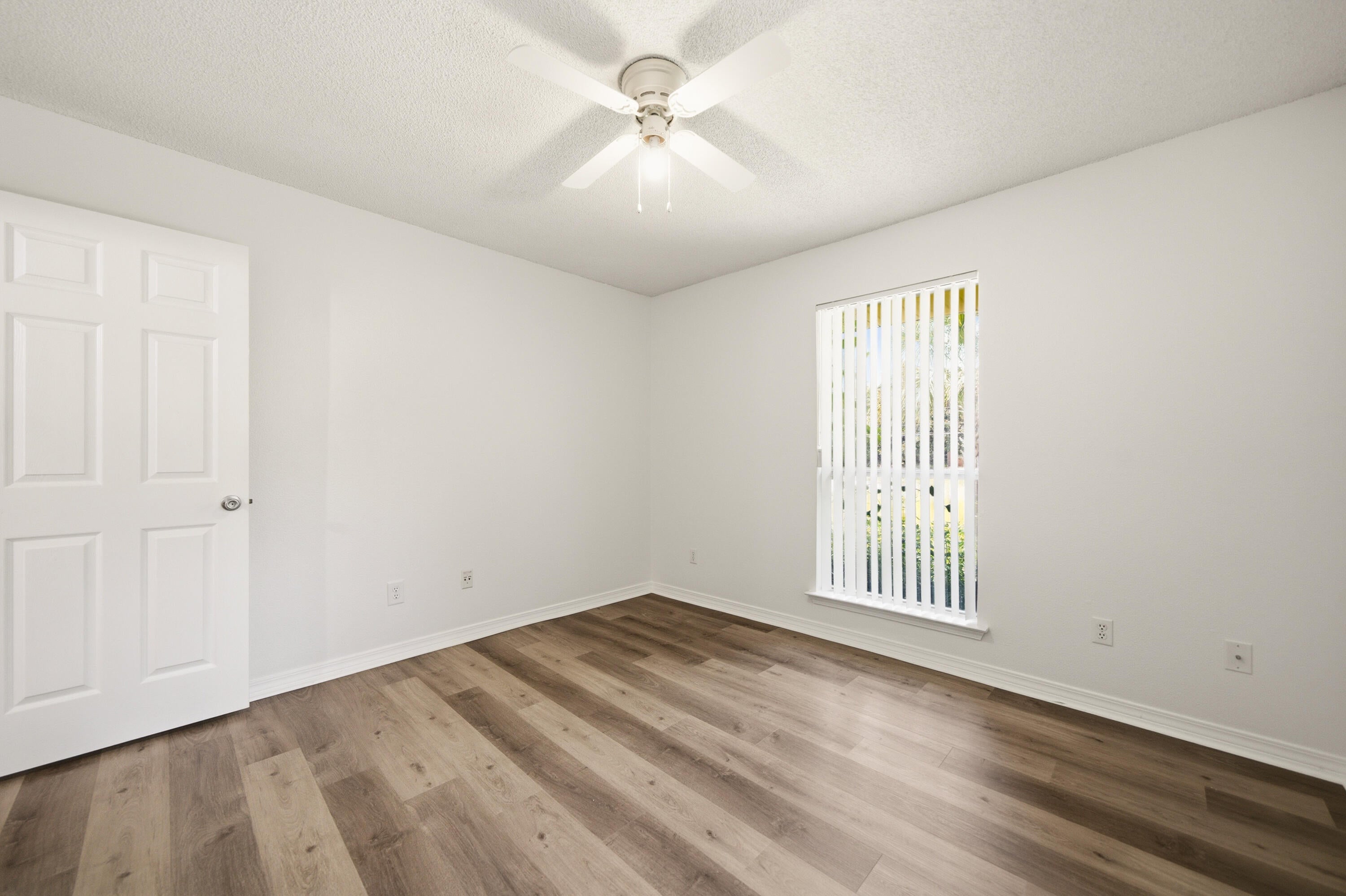 HOLLEY BY THE SEA - Residential