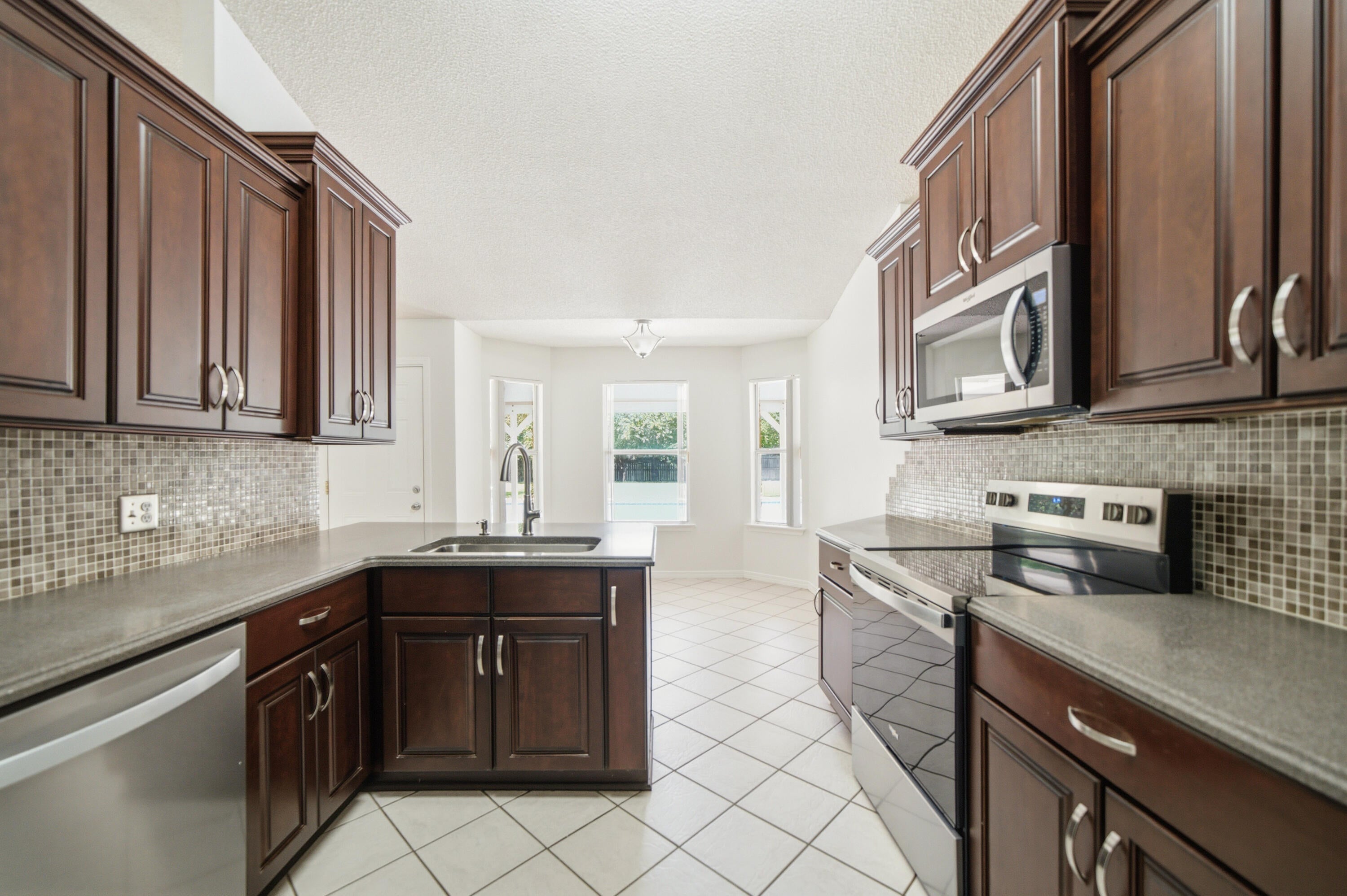 HOLLEY BY THE SEA - Residential