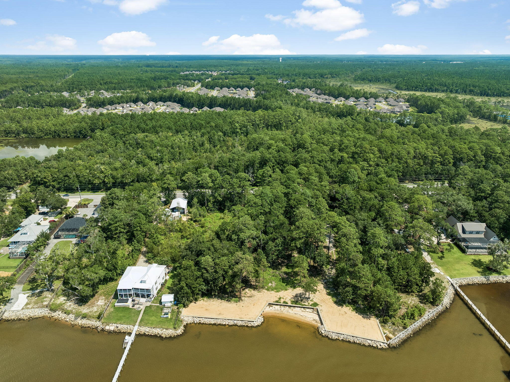 BAY WOODS - Land
