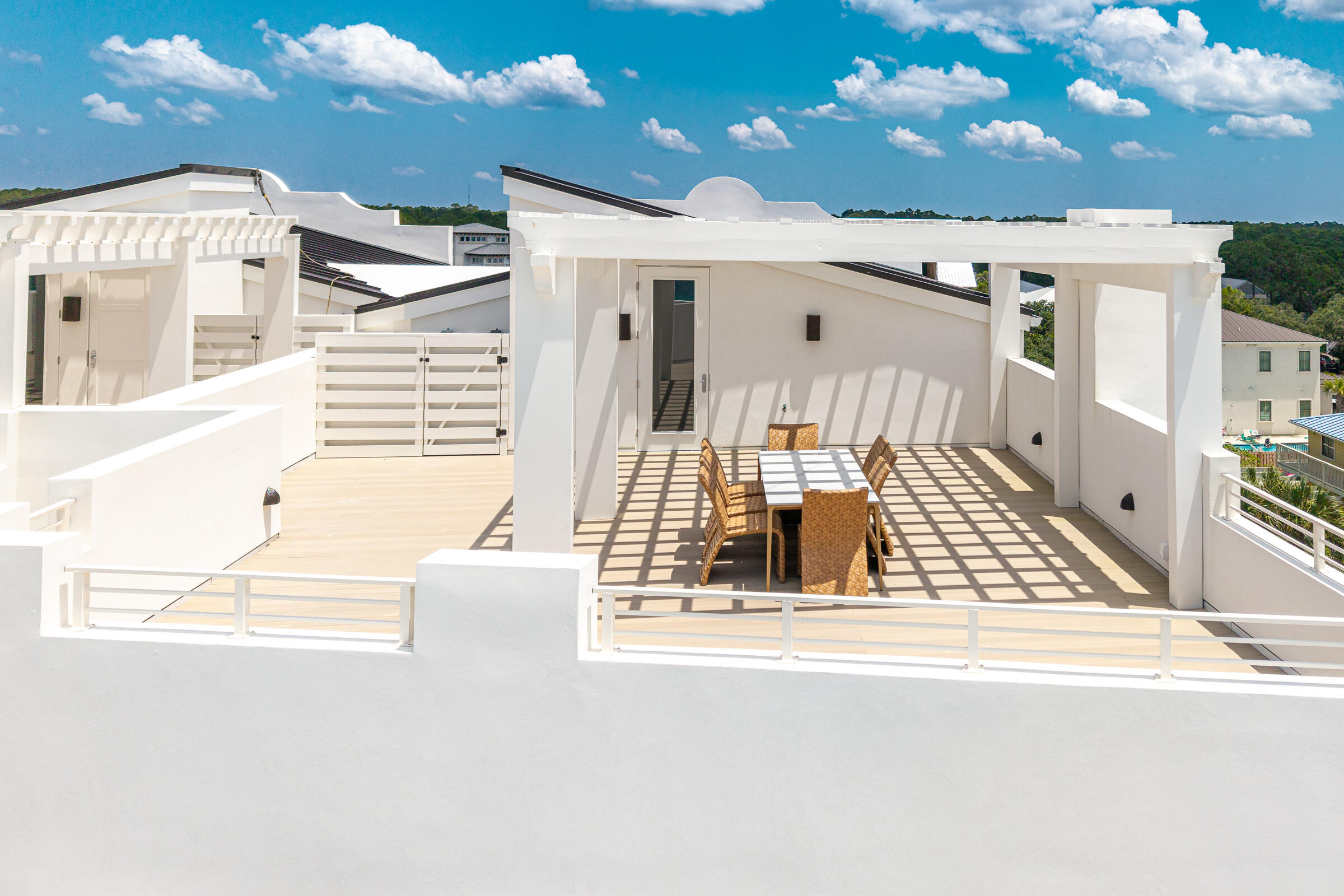 GULF TRACE - Residential