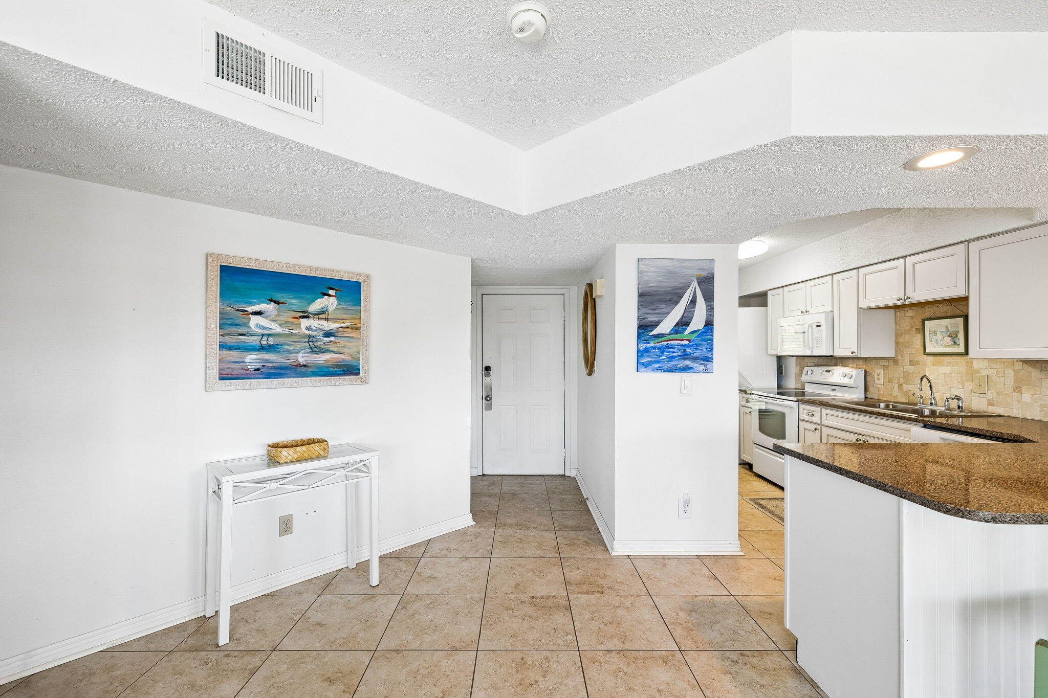 BEACHFRONT 2 PH 3 - Residential