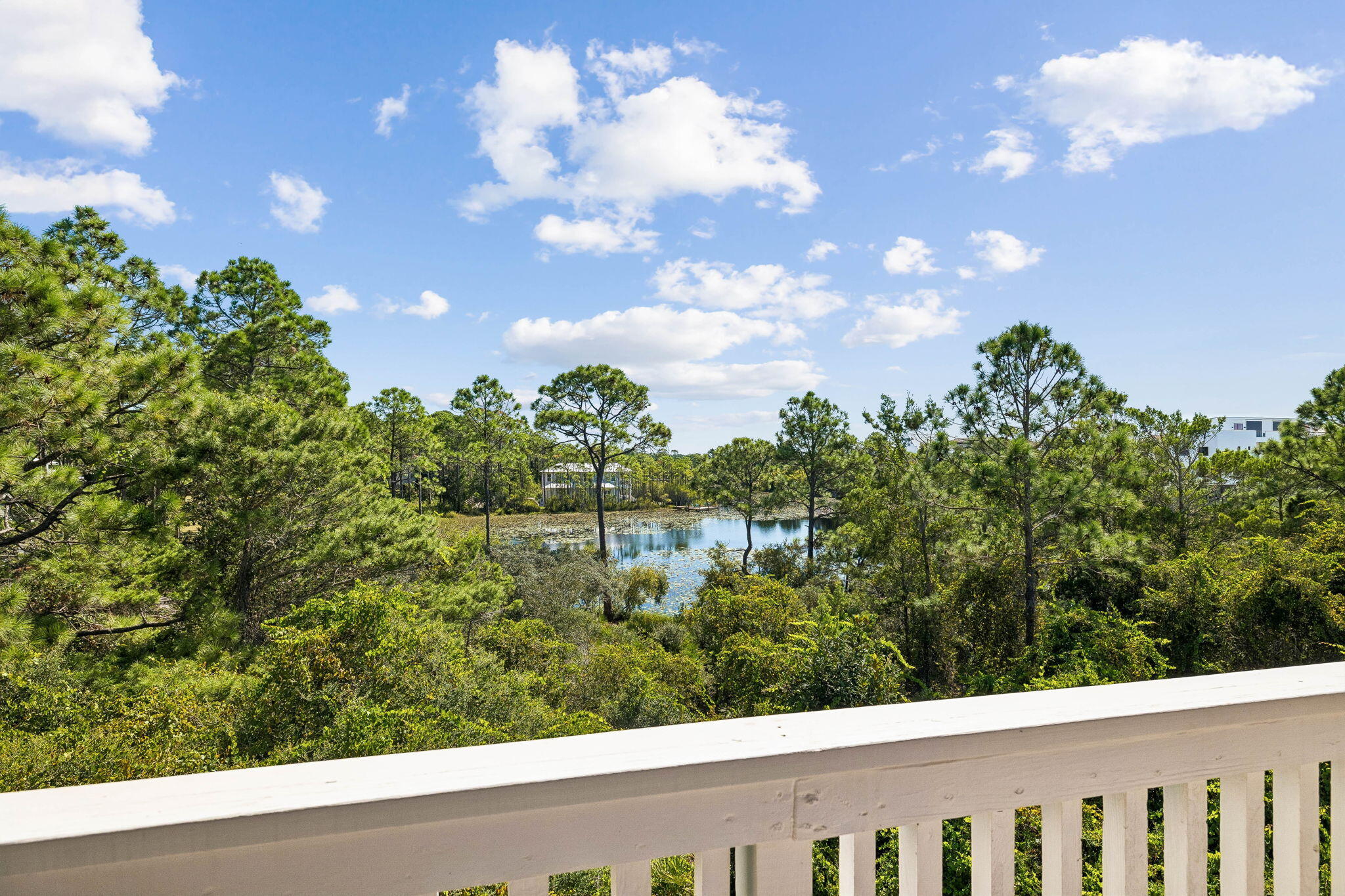 BEACHFRONT 2 PH 3 - Residential