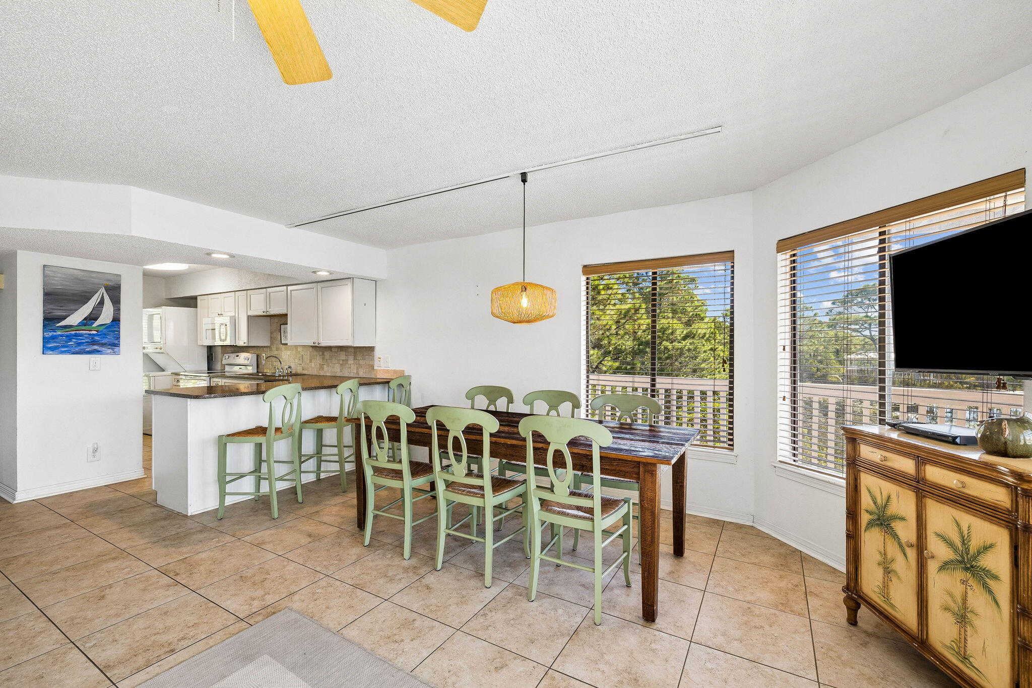 BEACHFRONT 2 PH 3 - Residential