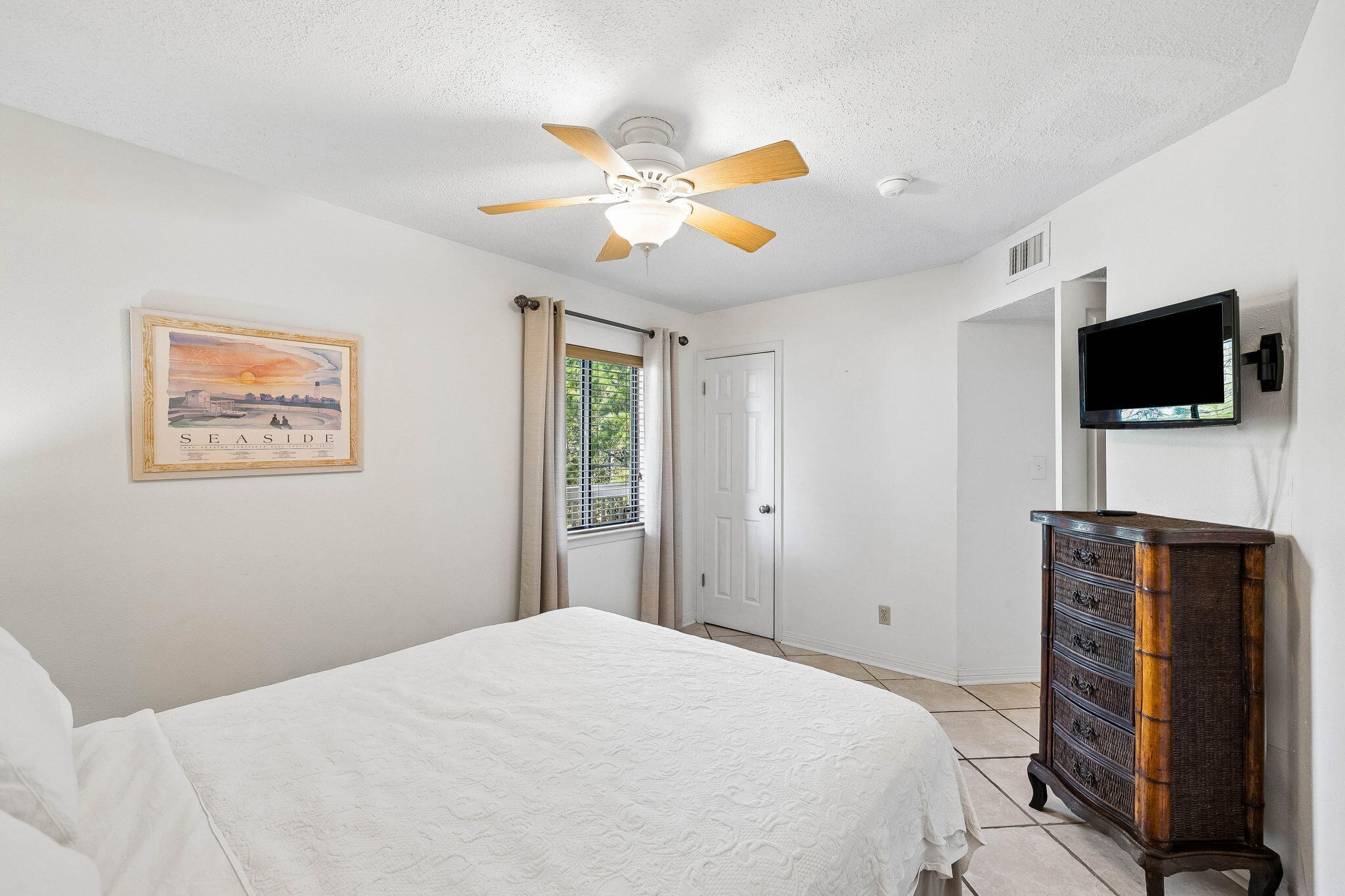 BEACHFRONT 2 PH 3 - Residential