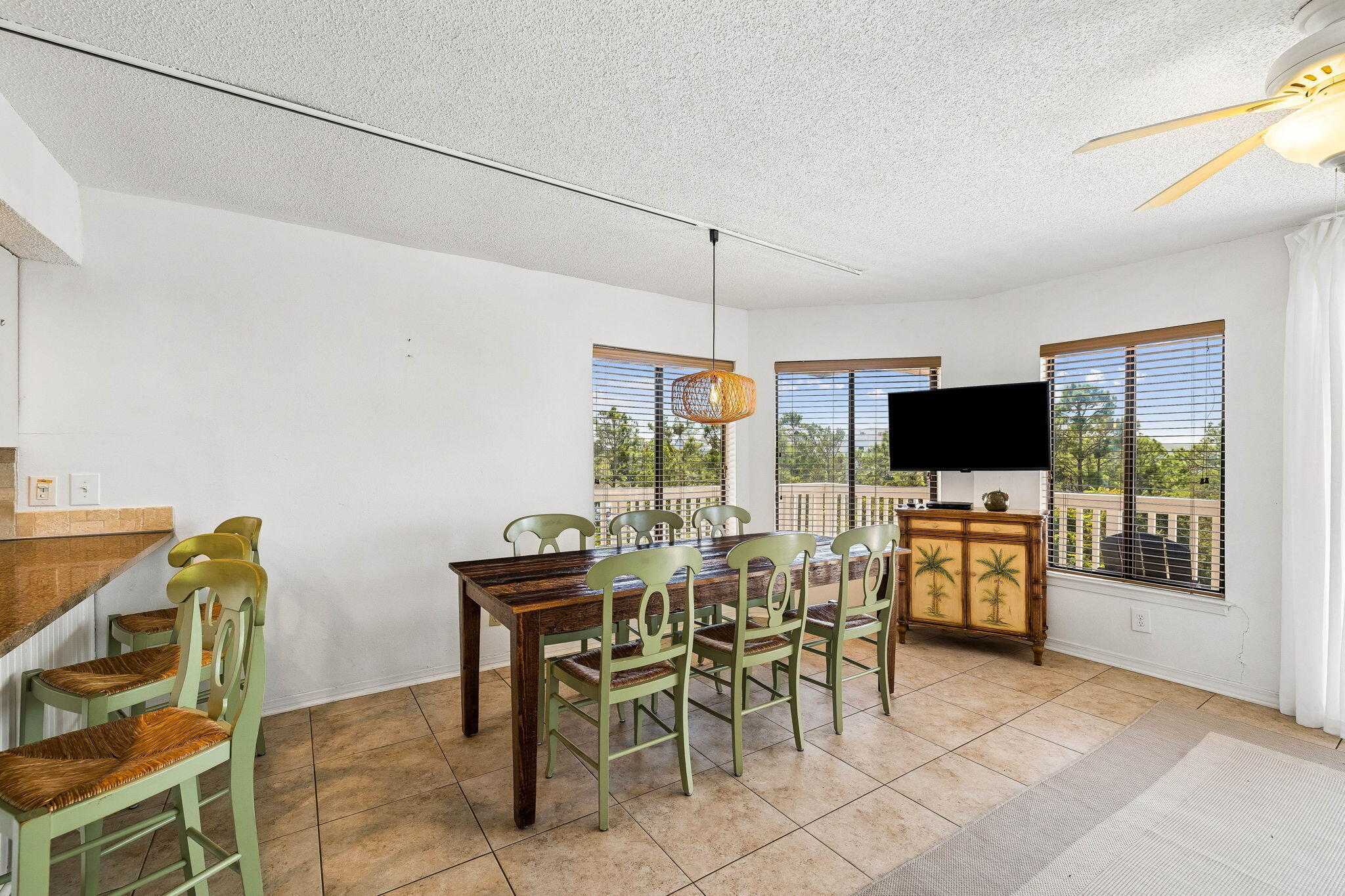 BEACHFRONT 2 PH 3 - Residential