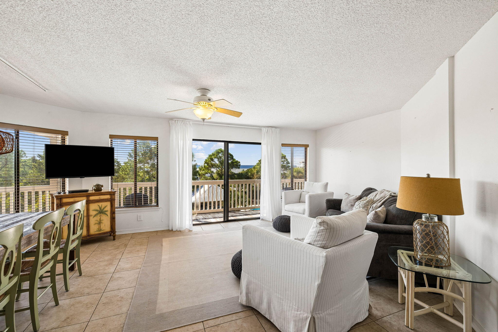 BEACHFRONT 2 PH 3 - Residential