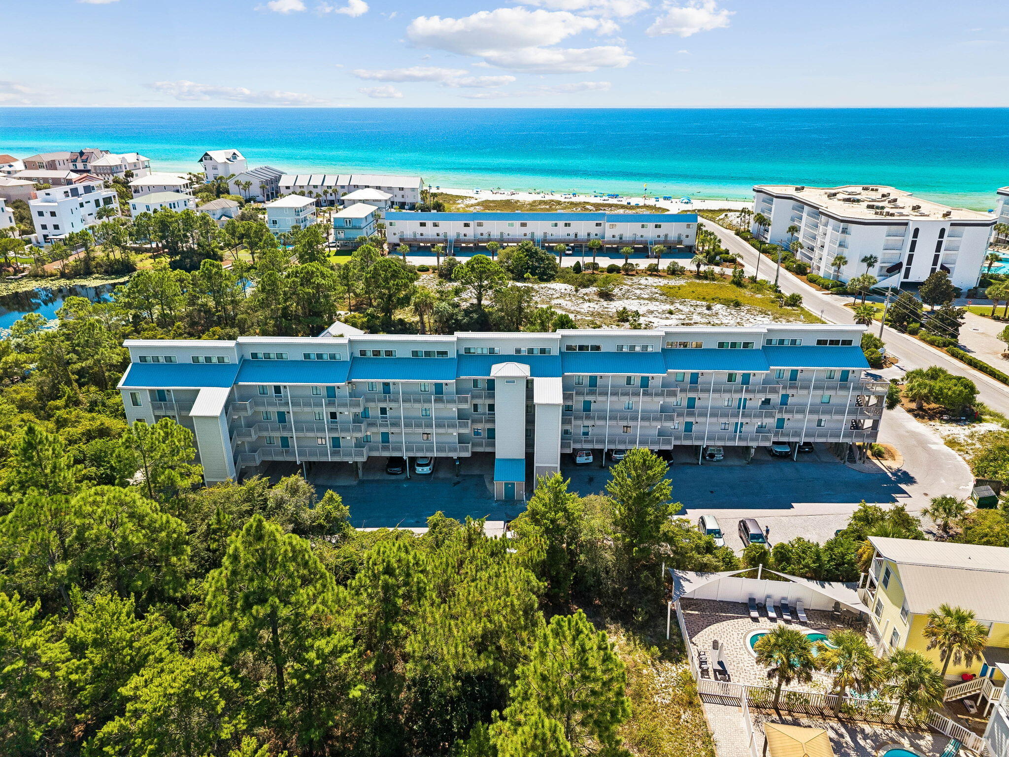 BEACHFRONT 2 PH 3 - Residential
