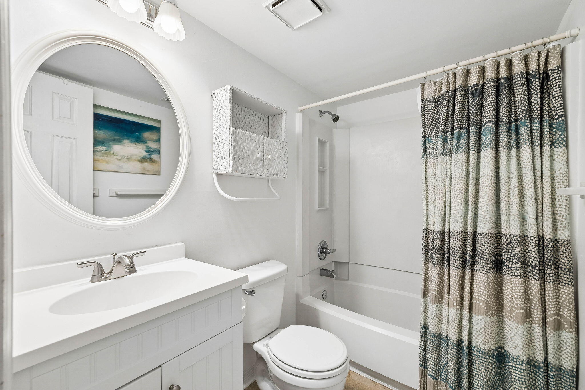 BEACHFRONT 2 PH 3 - Residential