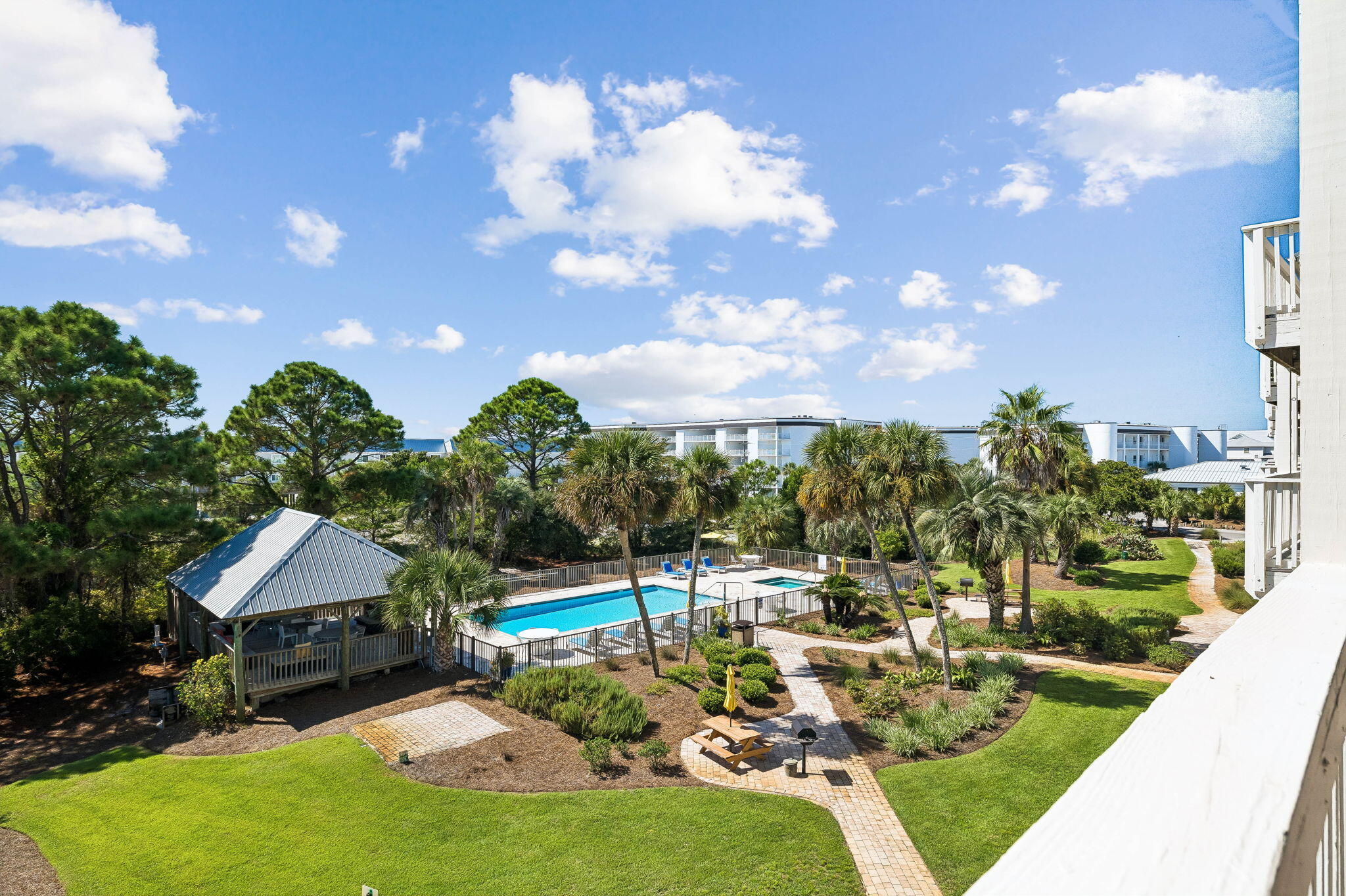 BEACHFRONT 2 PH 3 - Residential