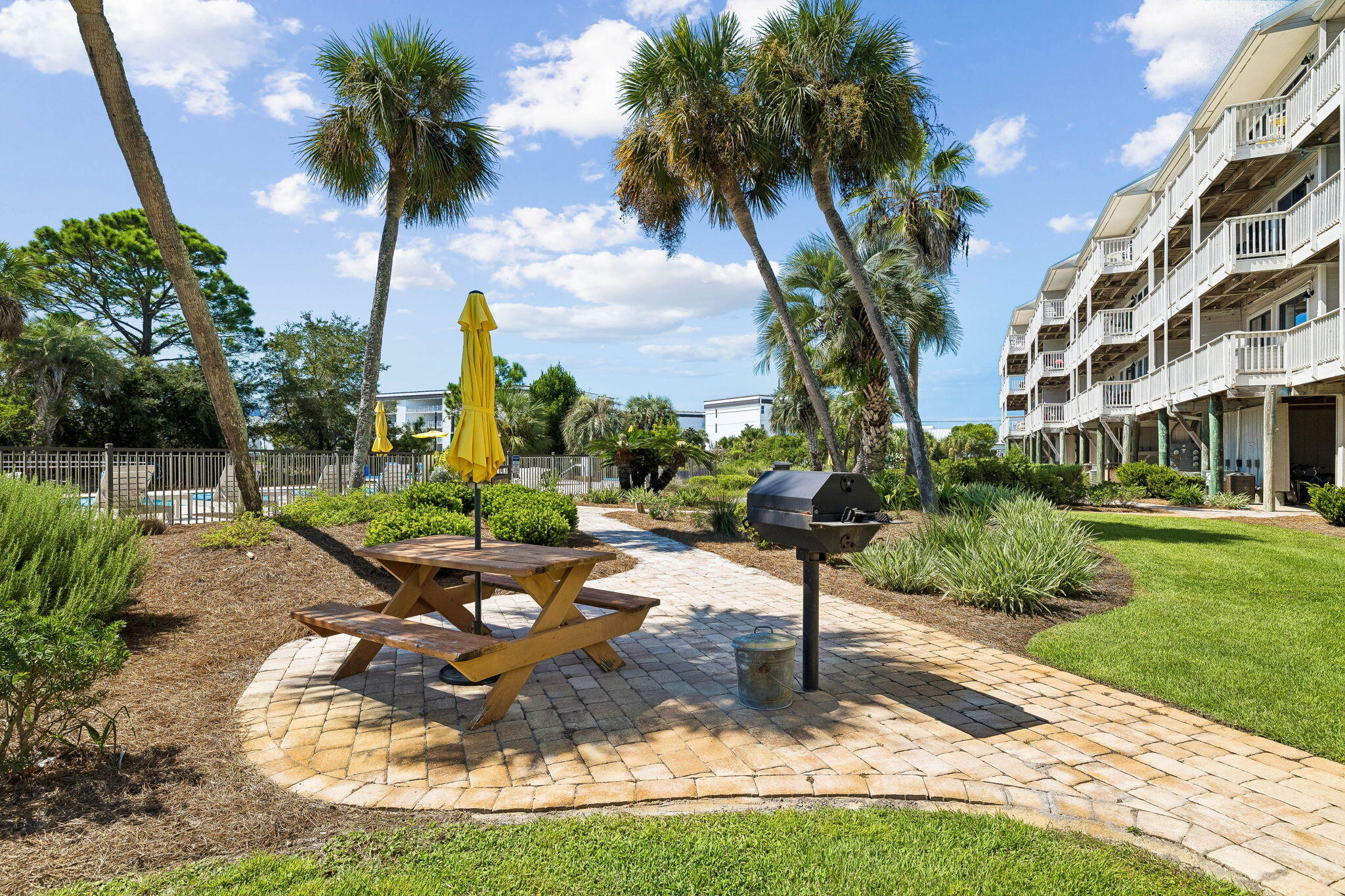 BEACHFRONT 2 PH 3 - Residential