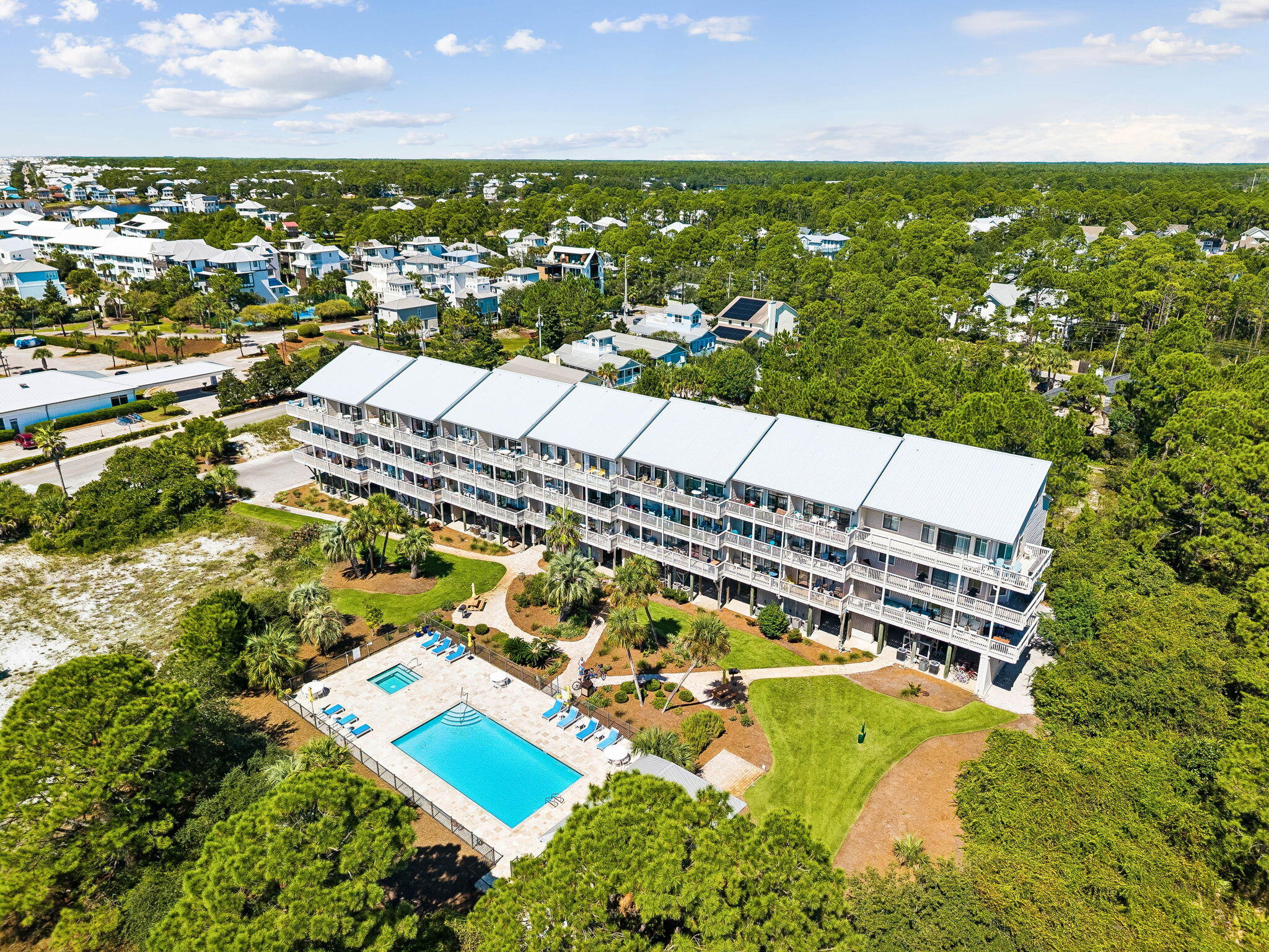 BEACHFRONT 2 PH 3 - Residential
