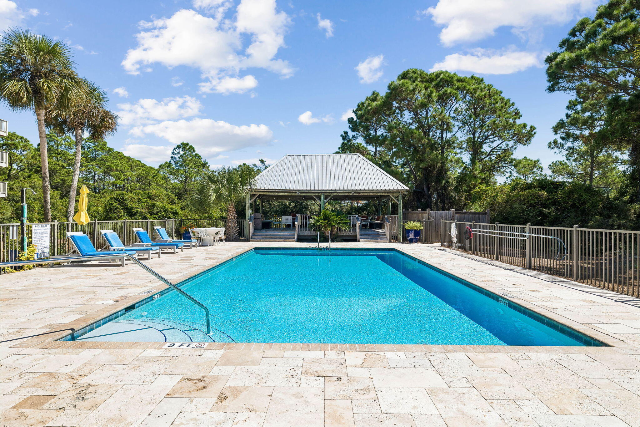 BEACHFRONT 2 PH 3 - Residential