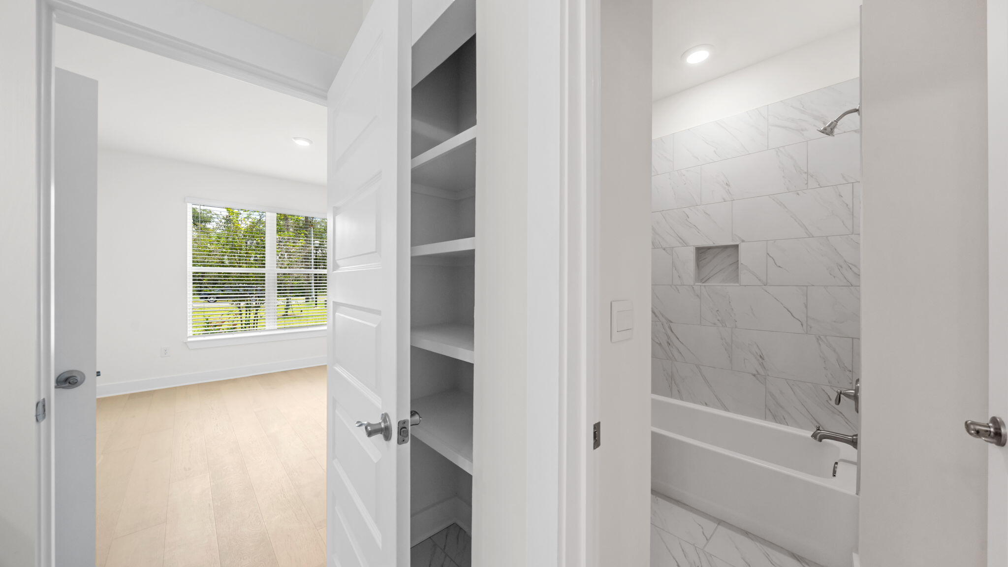 HOLLEY GROVE - Residential