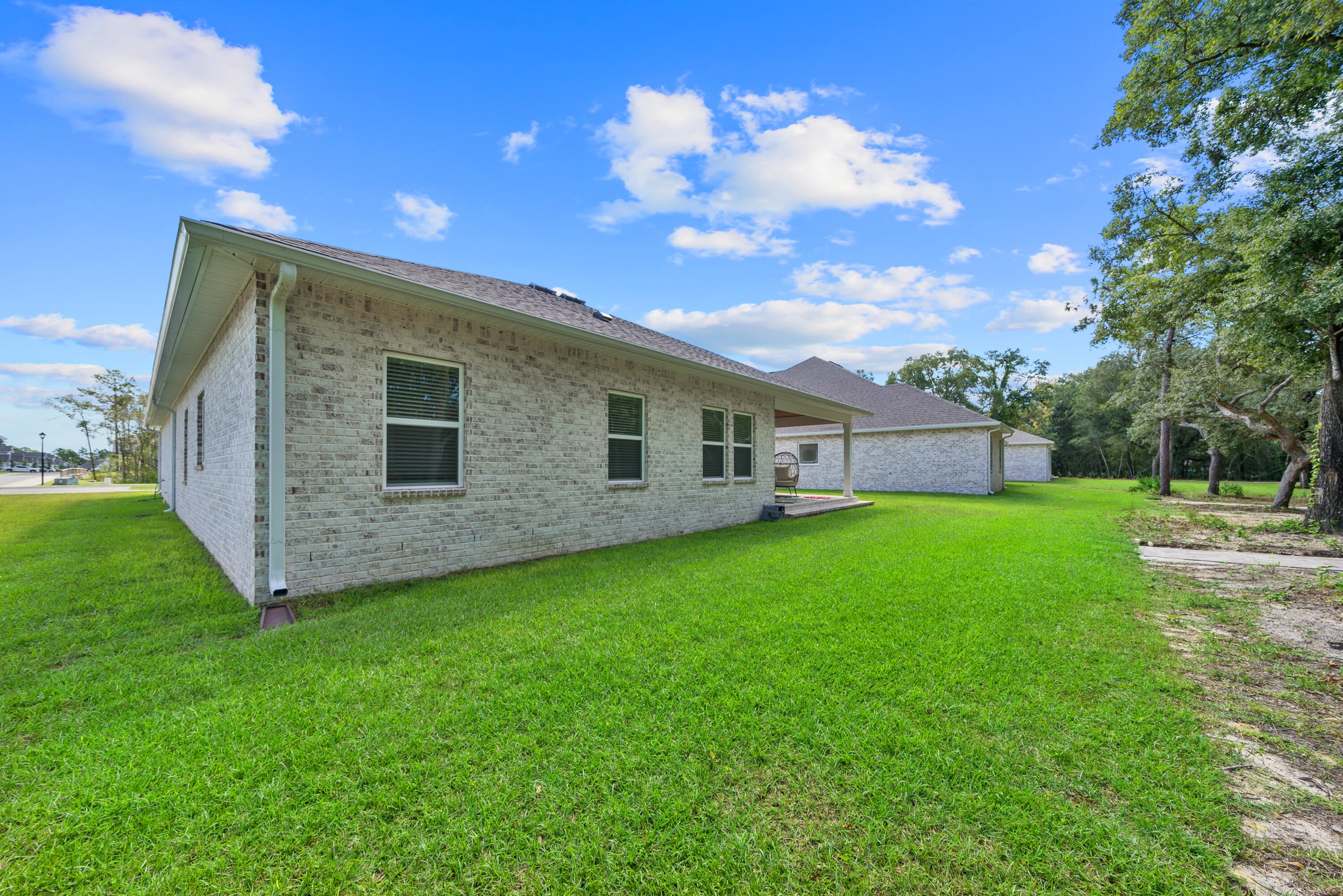 HOLLEY GROVE - Residential