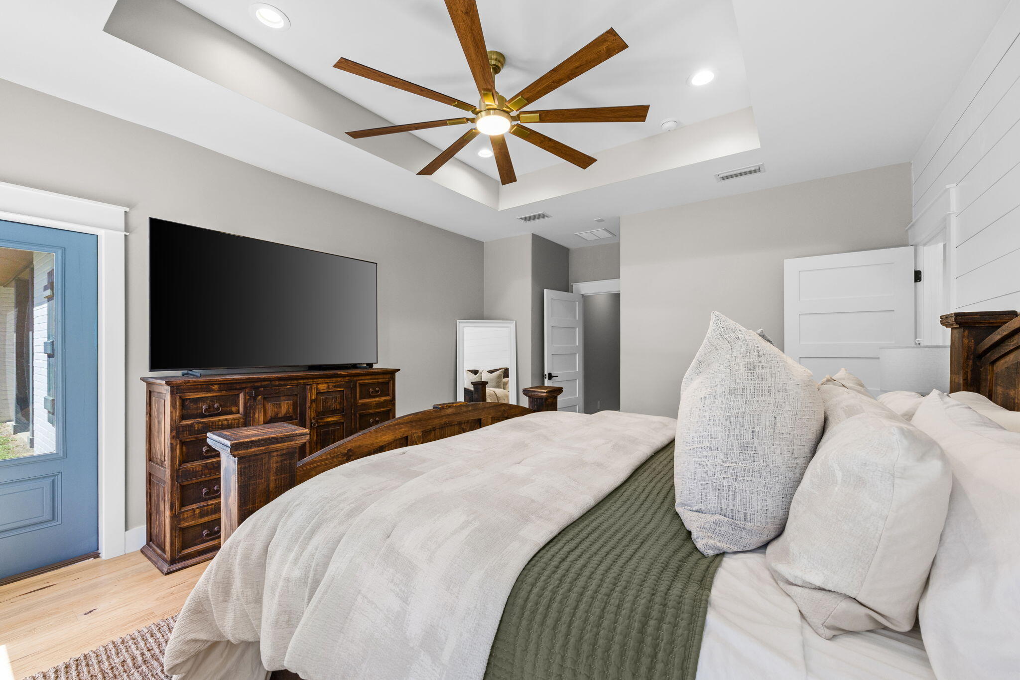 LAGRANGE SHORES - Residential