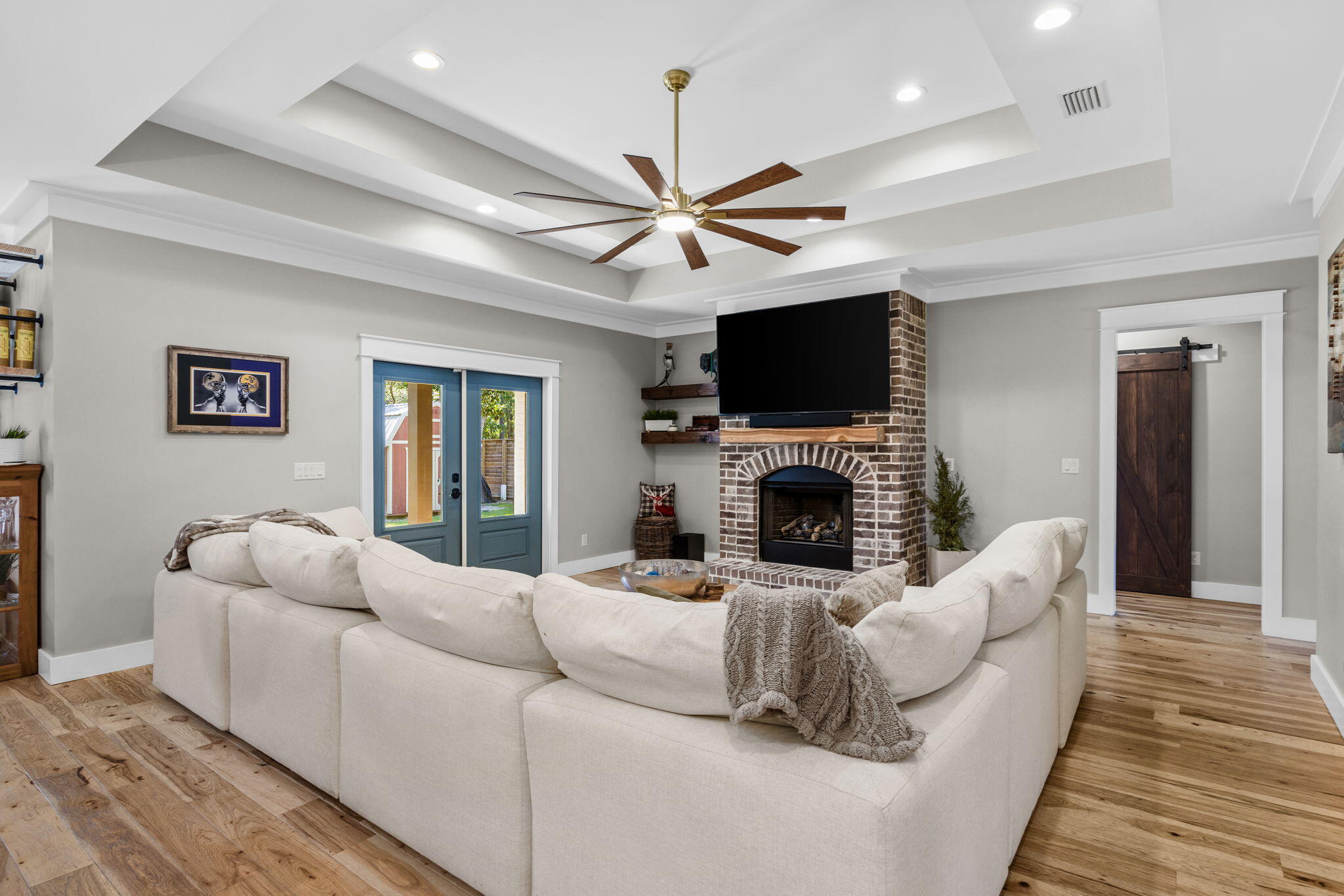 LAGRANGE SHORES - Residential