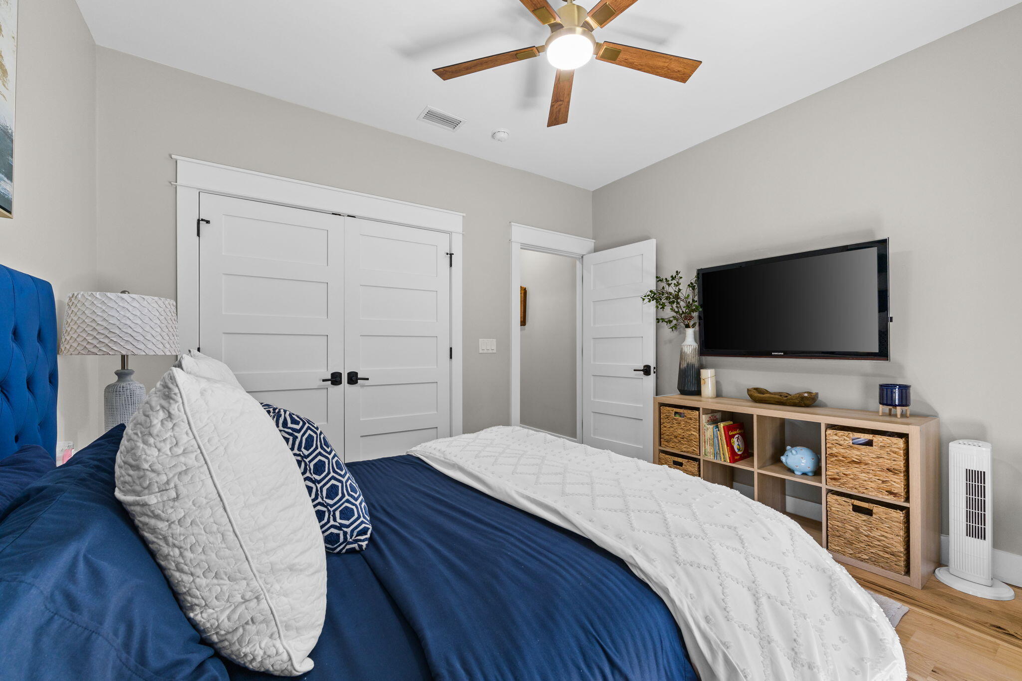 LAGRANGE SHORES - Residential