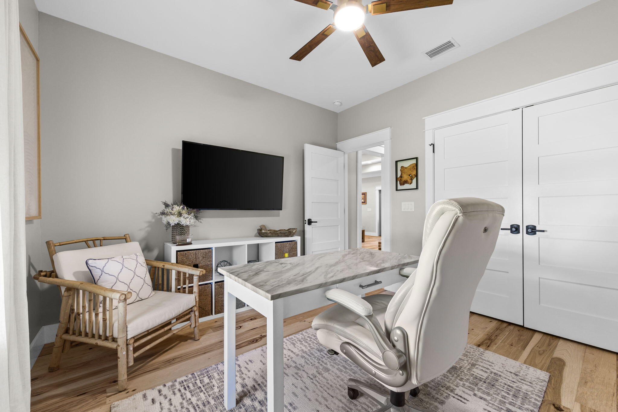 LAGRANGE SHORES - Residential