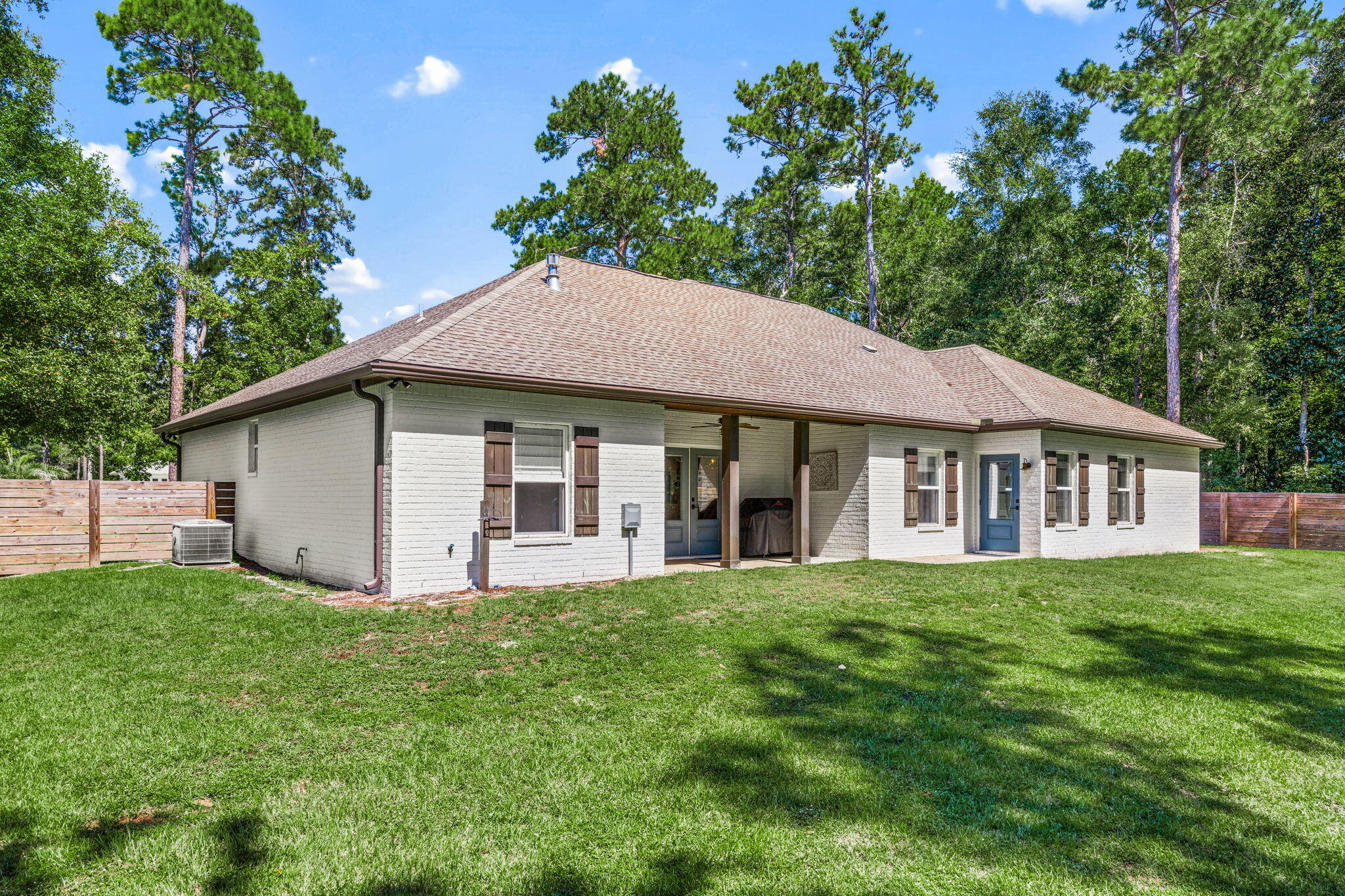 LAGRANGE SHORES - Residential