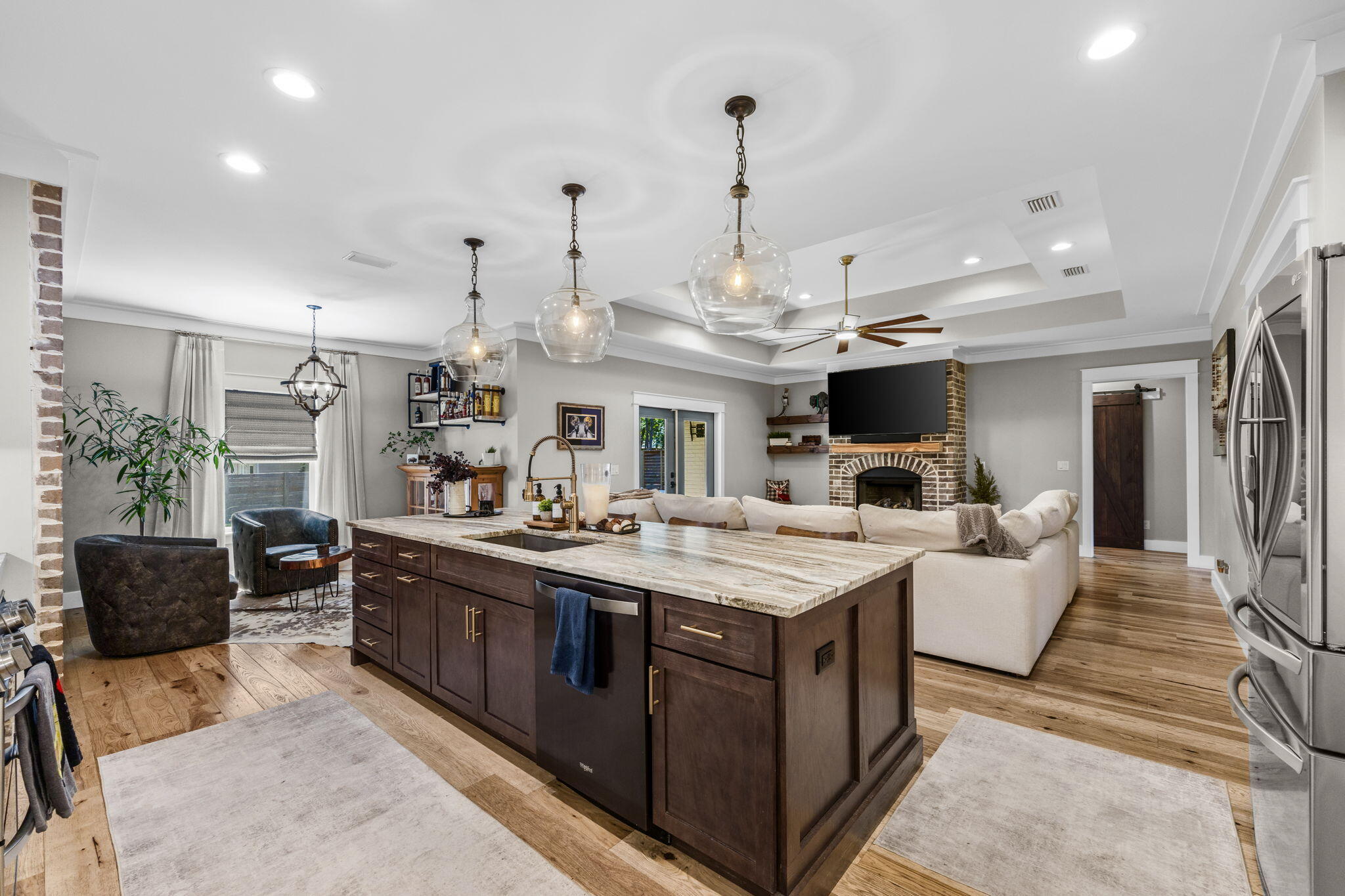 LAGRANGE SHORES - Residential