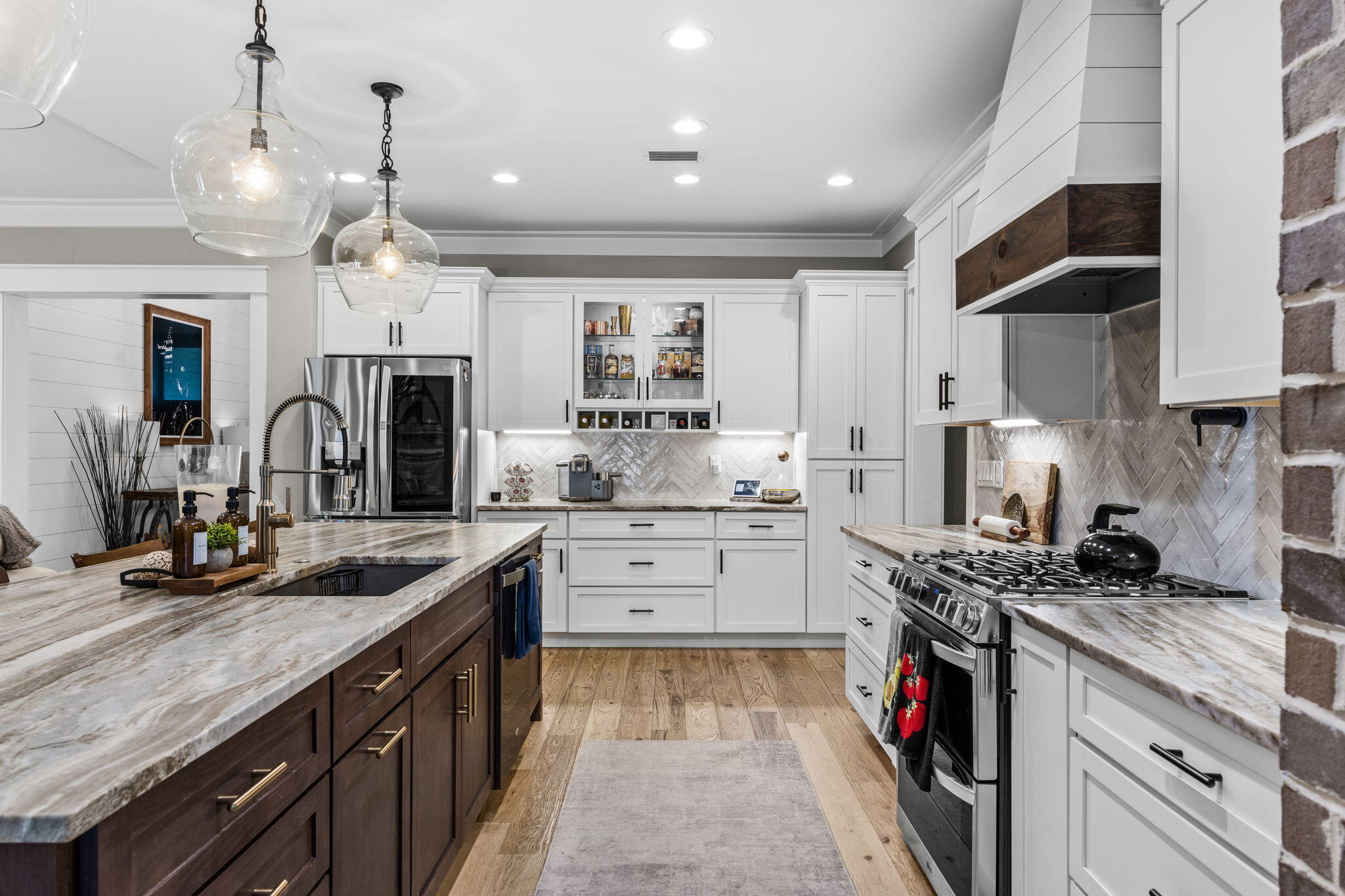 LAGRANGE SHORES - Residential
