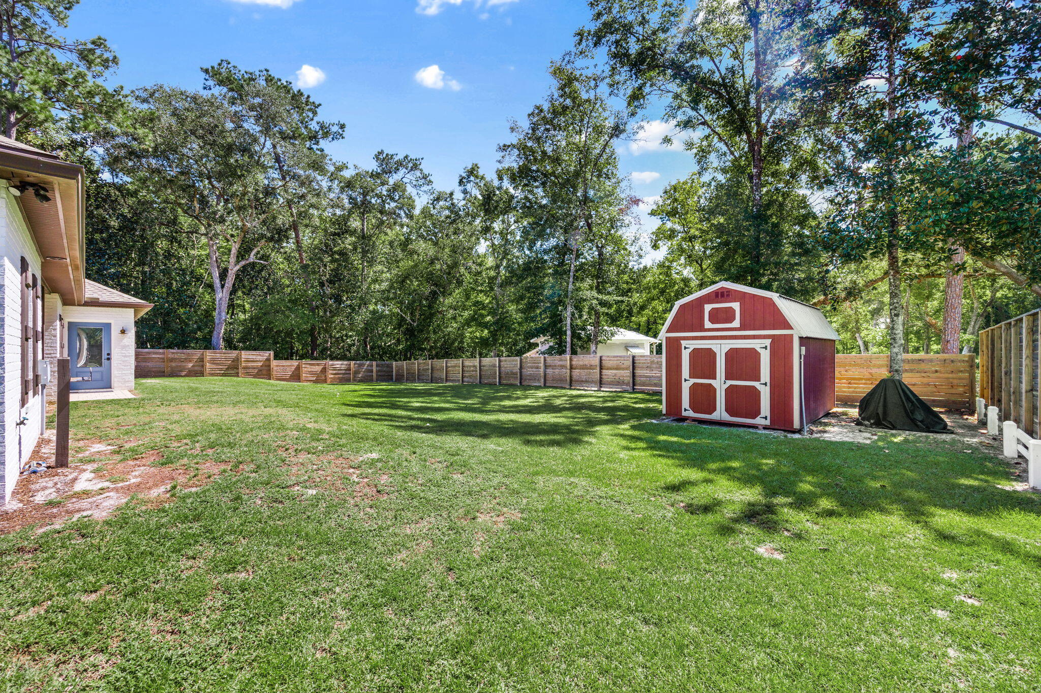 LAGRANGE SHORES - Residential