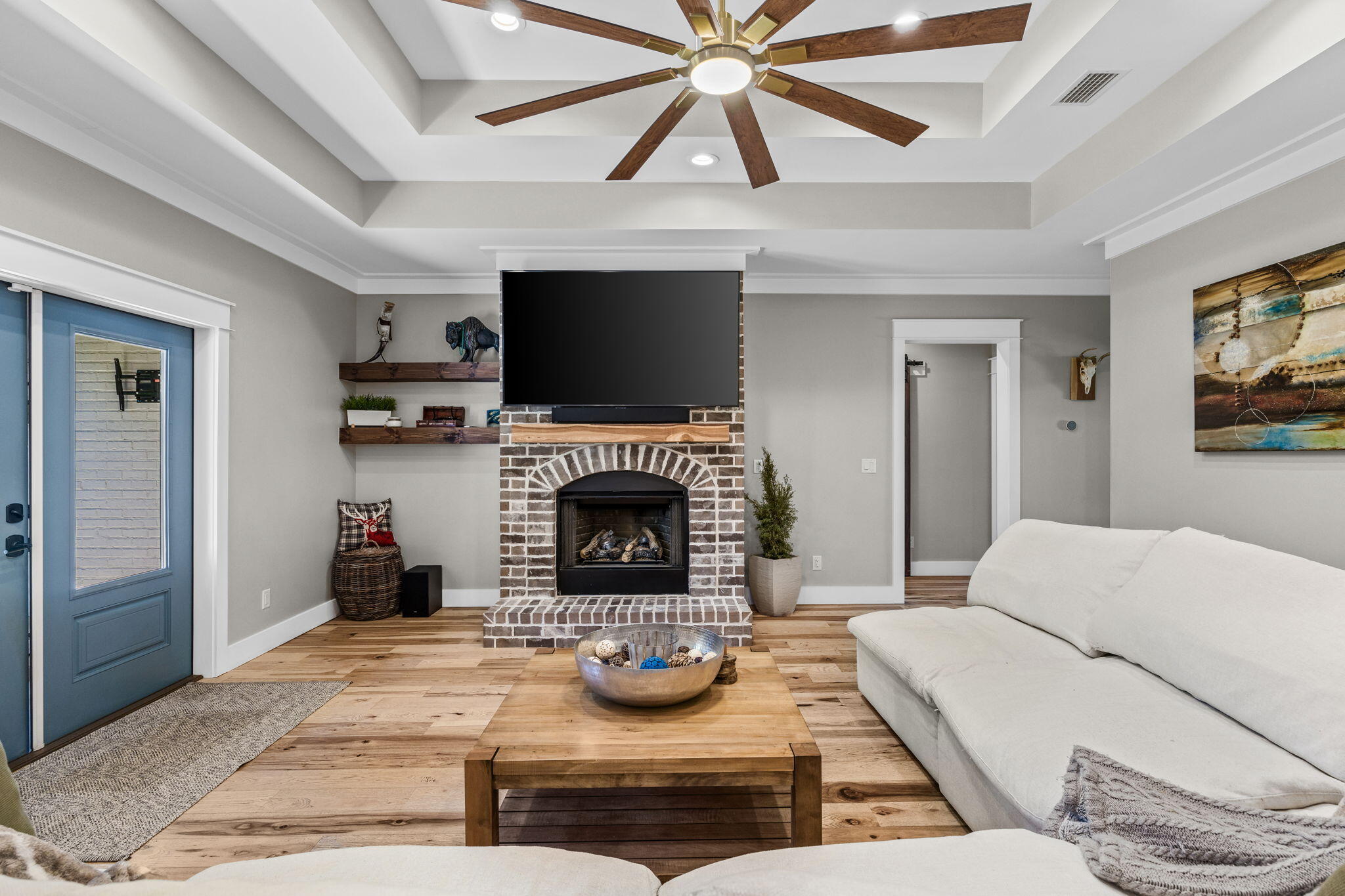LAGRANGE SHORES - Residential