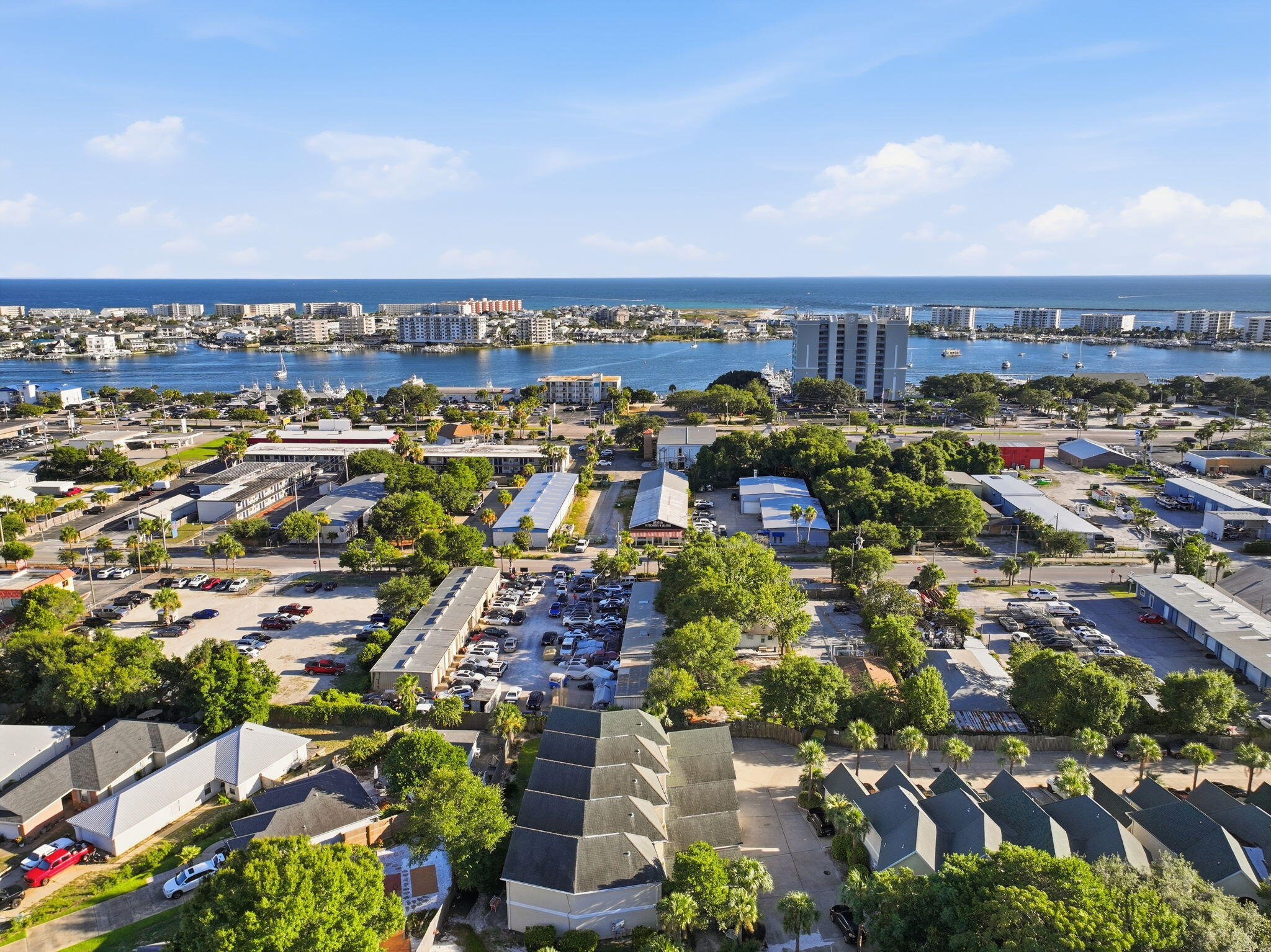 PELICAN PLACE T/H EAST LOT 20 - Residential