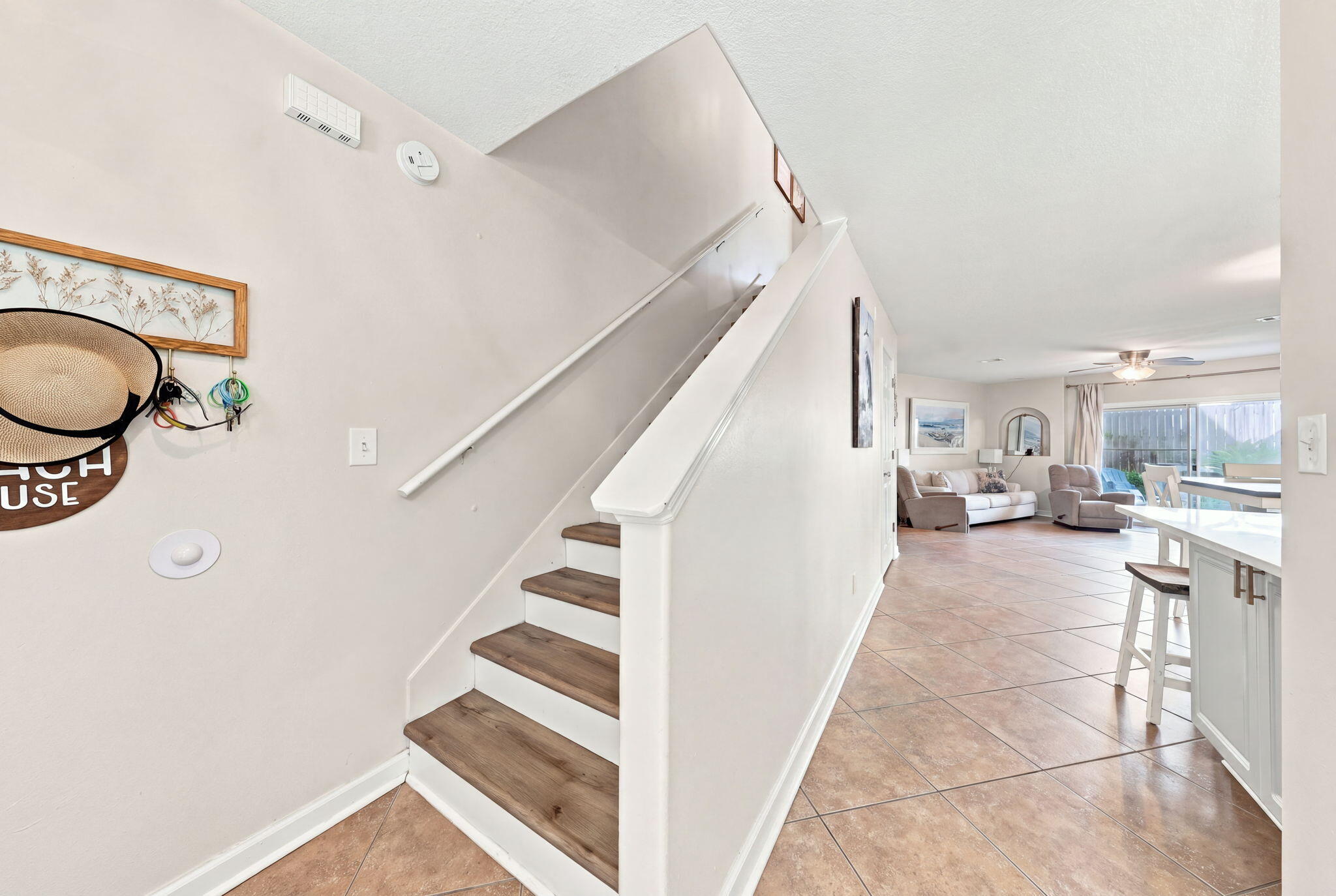 PELICAN PLACE T/H EAST LOT 20 - Residential