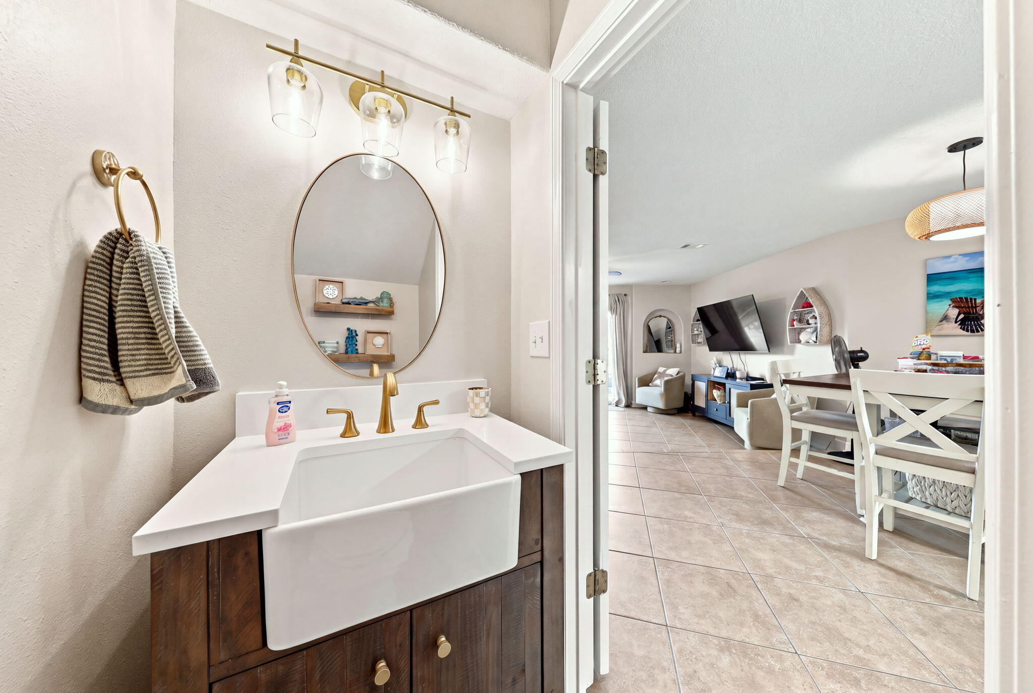 PELICAN PLACE T/H EAST LOT 20 - Residential