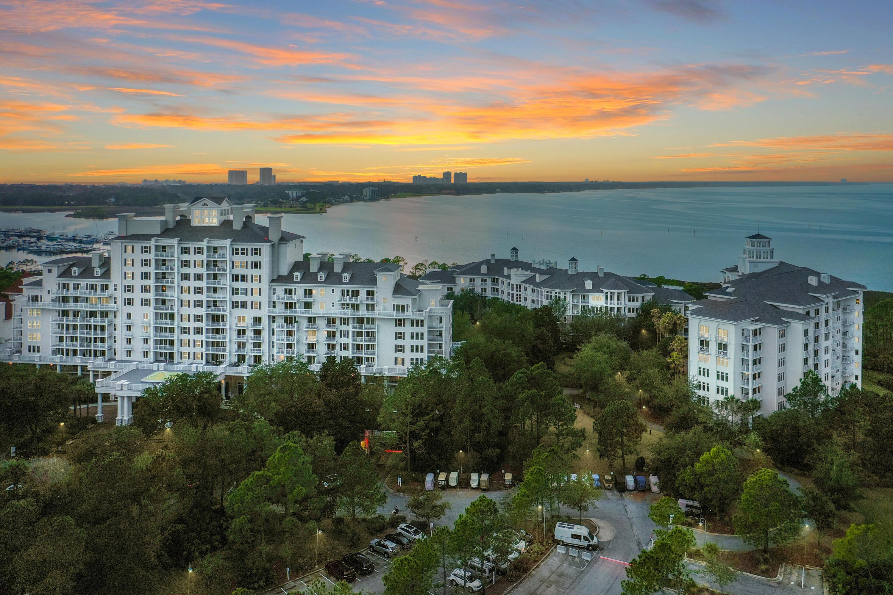 GRAND SANDESTIN - Residential