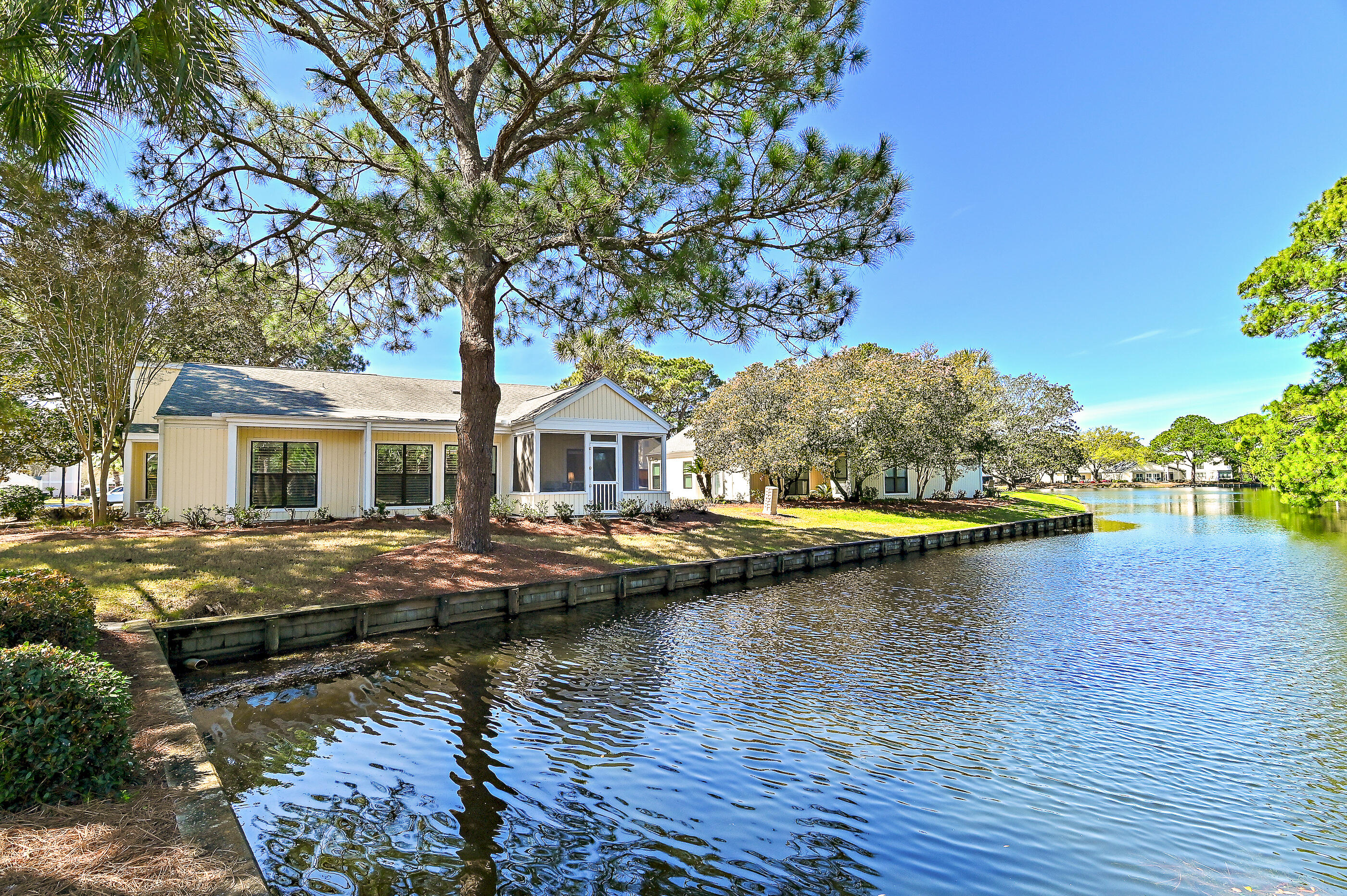 SANDPIPER VILLAGE CONDO - Residential