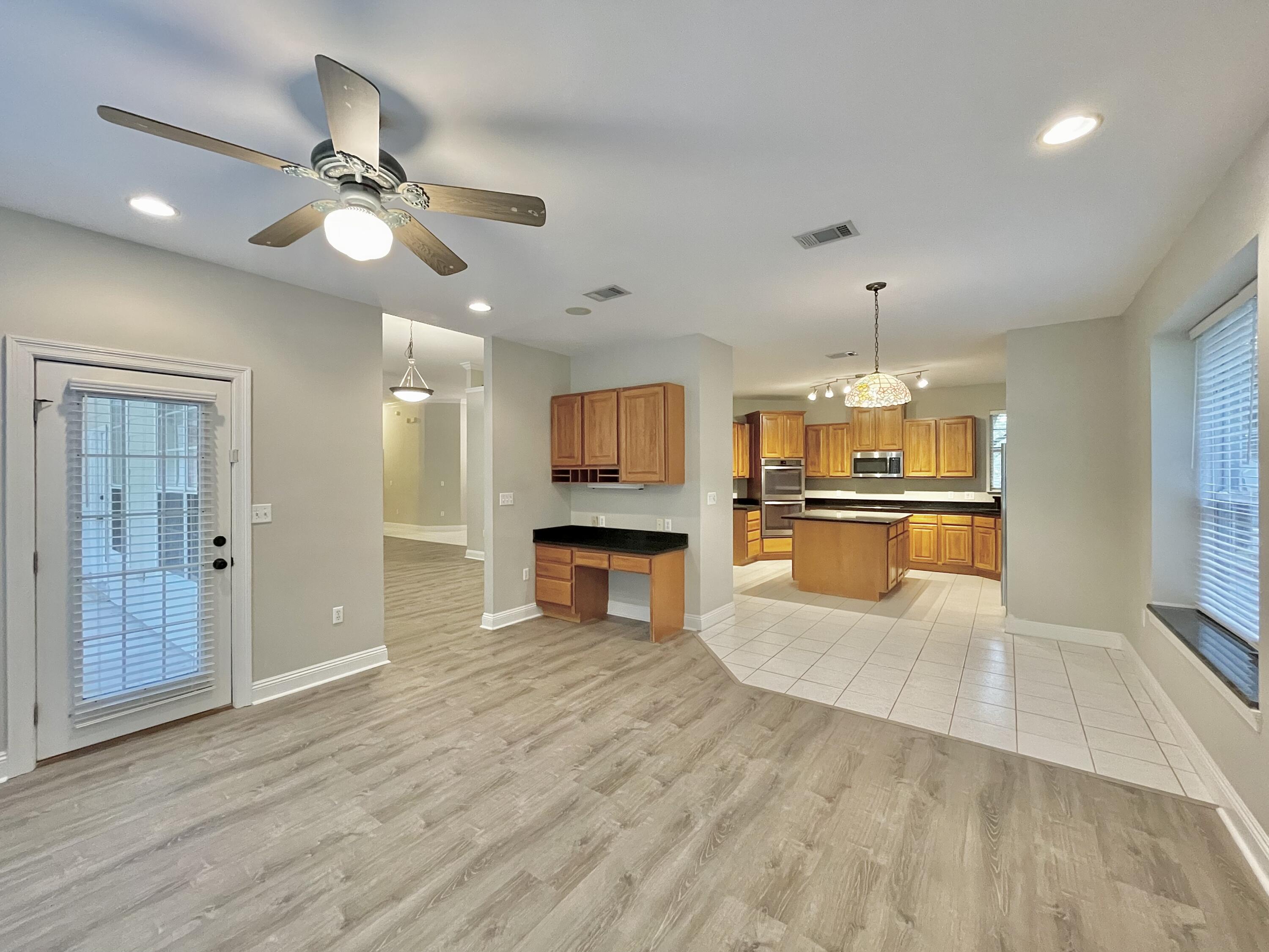 SHOAL LANDING EAST - Residential