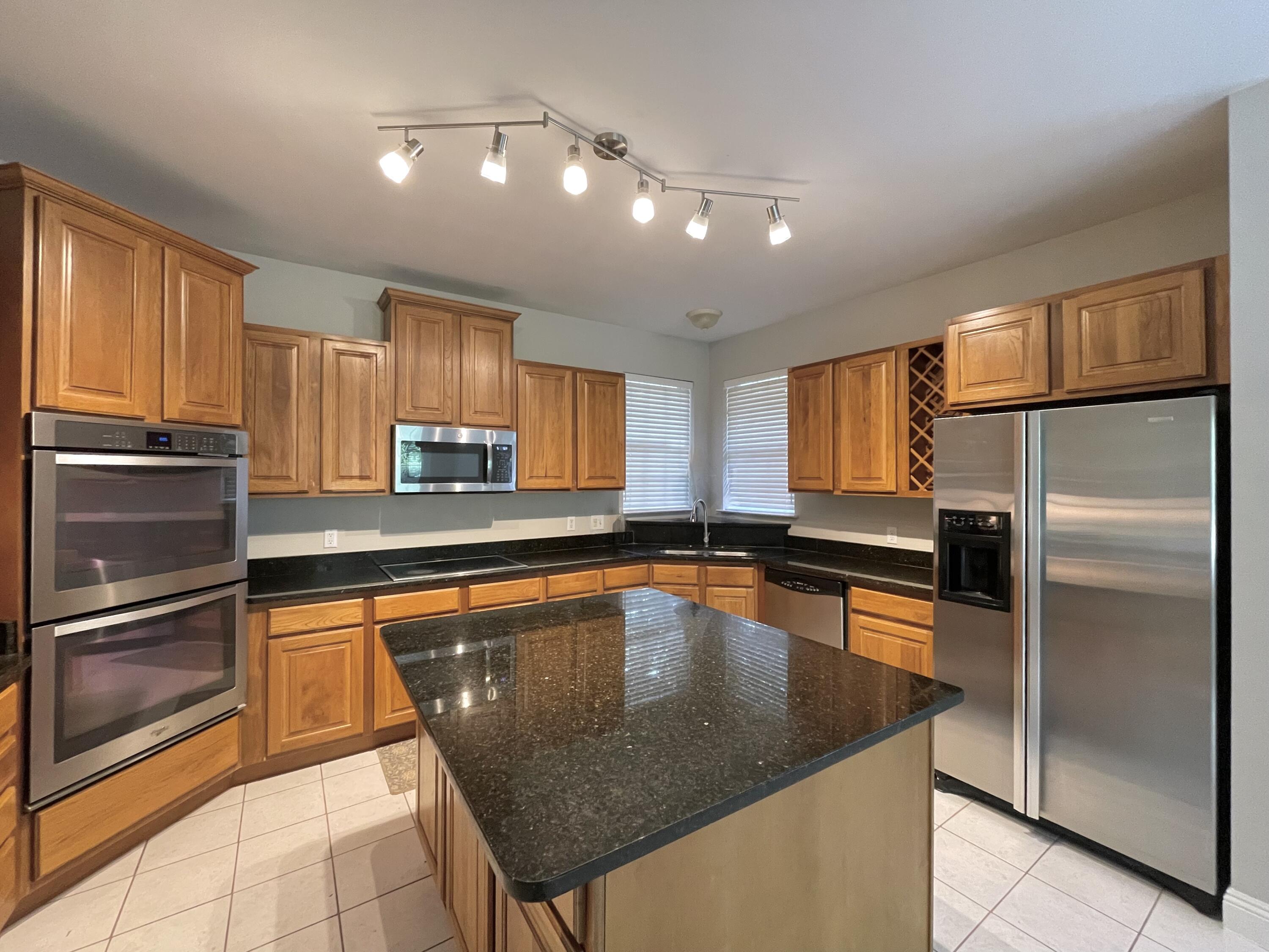 SHOAL LANDING EAST - Residential